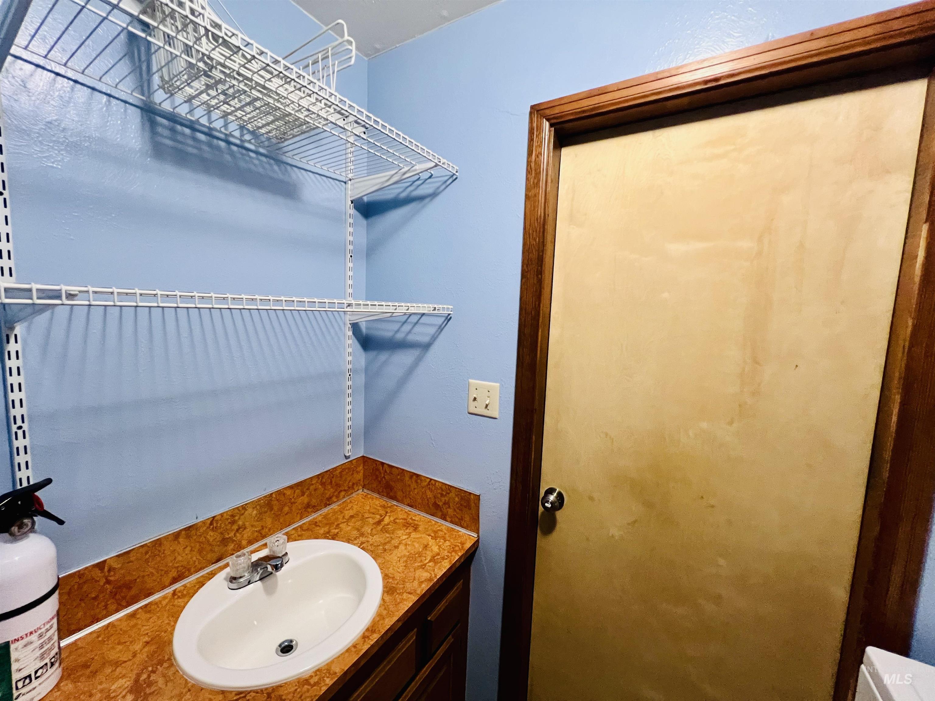 1852 NW 5th Ave, Ontario, Oregon 97914, 3 Bedrooms, 2 Bathrooms, Residential For Sale, Price $349,900,MLS 98982339