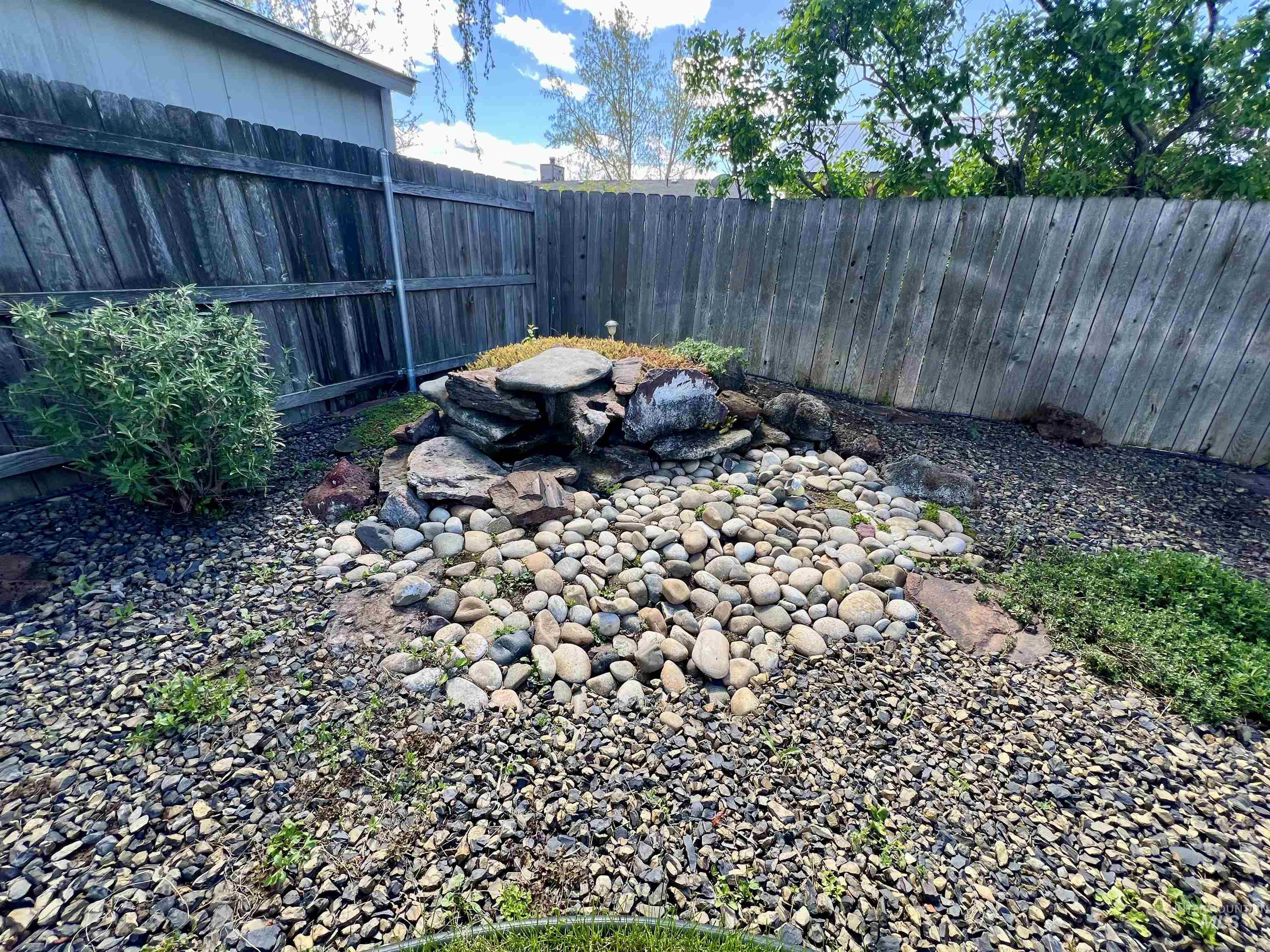 1852 NW 5th Ave, Ontario, Oregon 97914, 3 Bedrooms, 2 Bathrooms, Residential For Sale, Price $349,900,MLS 98982339