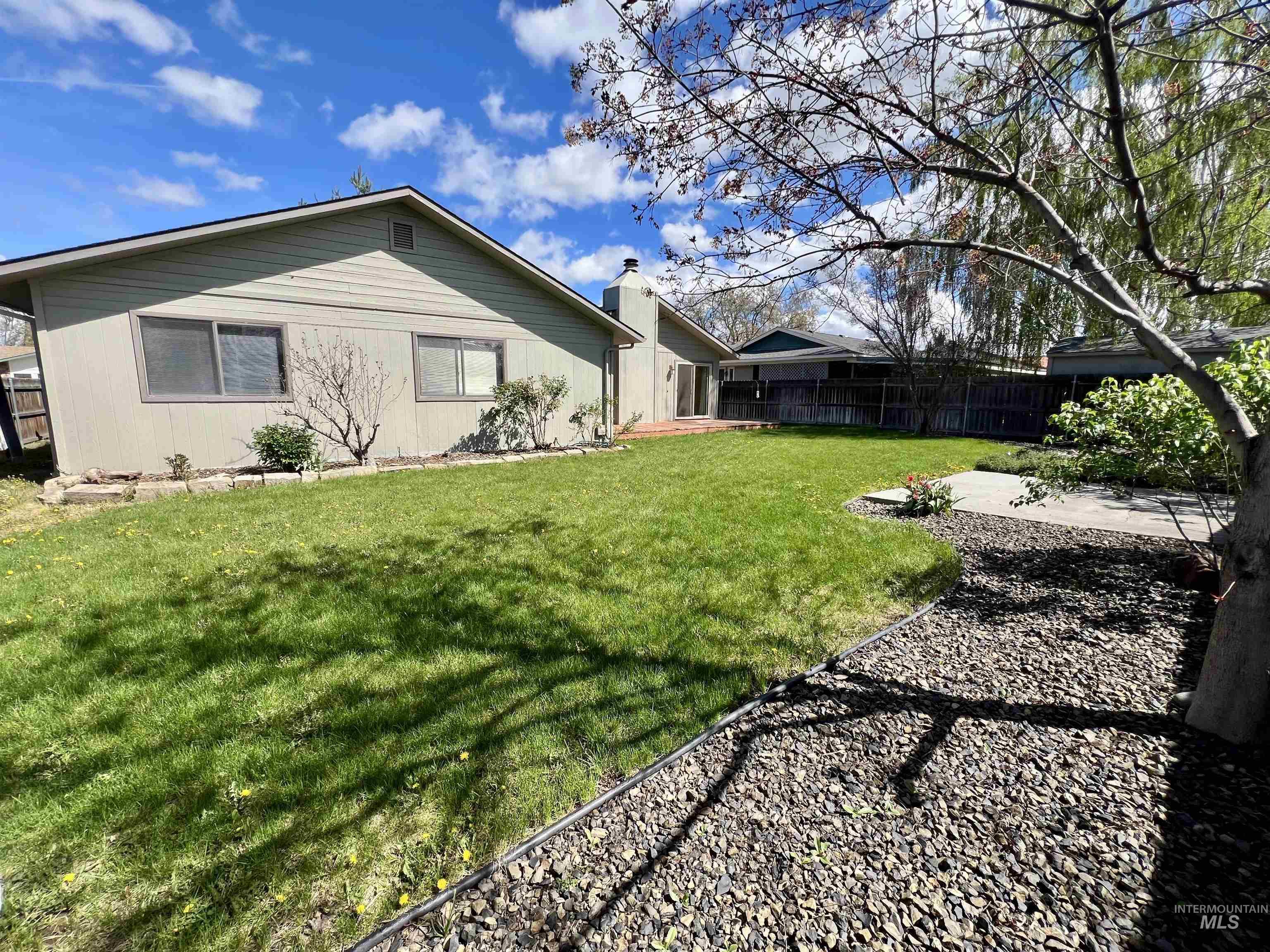 1852 NW 5th Ave, Ontario, Oregon 97914, 3 Bedrooms, 2 Bathrooms, Residential For Sale, Price $349,900,MLS 98982339