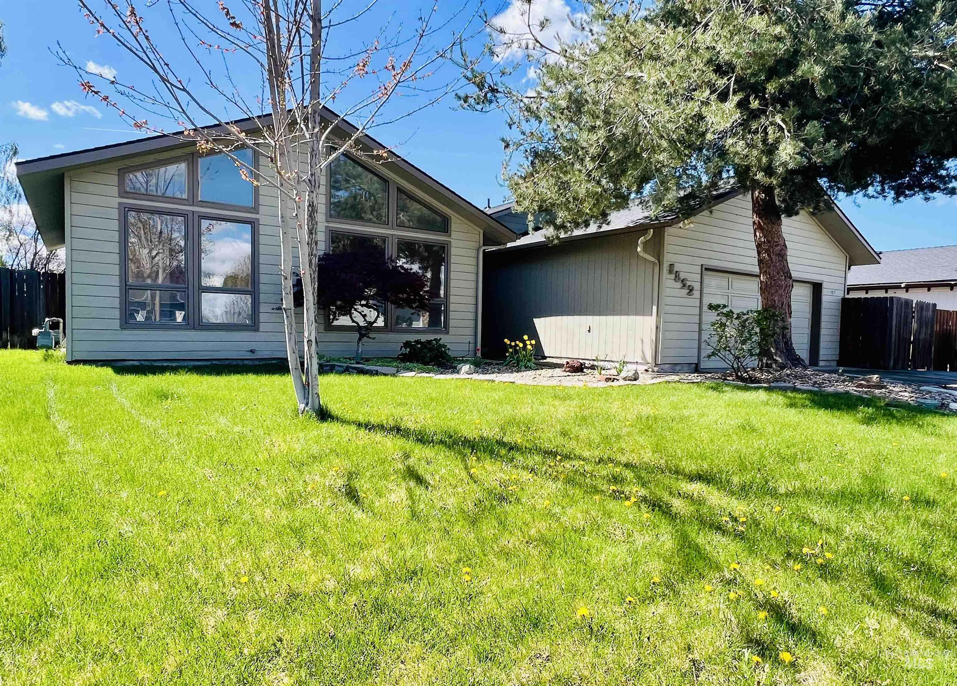 1852 NW 5th Ave, Ontario, Oregon 97914, 3 Bedrooms, 2 Bathrooms, Residential For Sale, Price $349,900,MLS 98982339