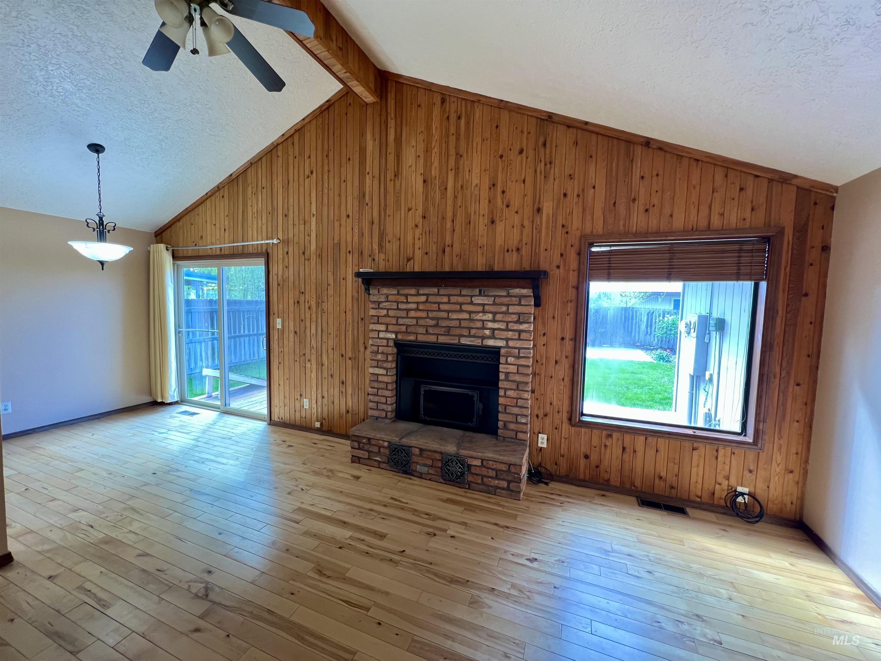 1852 NW 5th Ave, Ontario, Oregon 97914, 3 Bedrooms, 2 Bathrooms, Residential For Sale, Price $349,900,MLS 98982339