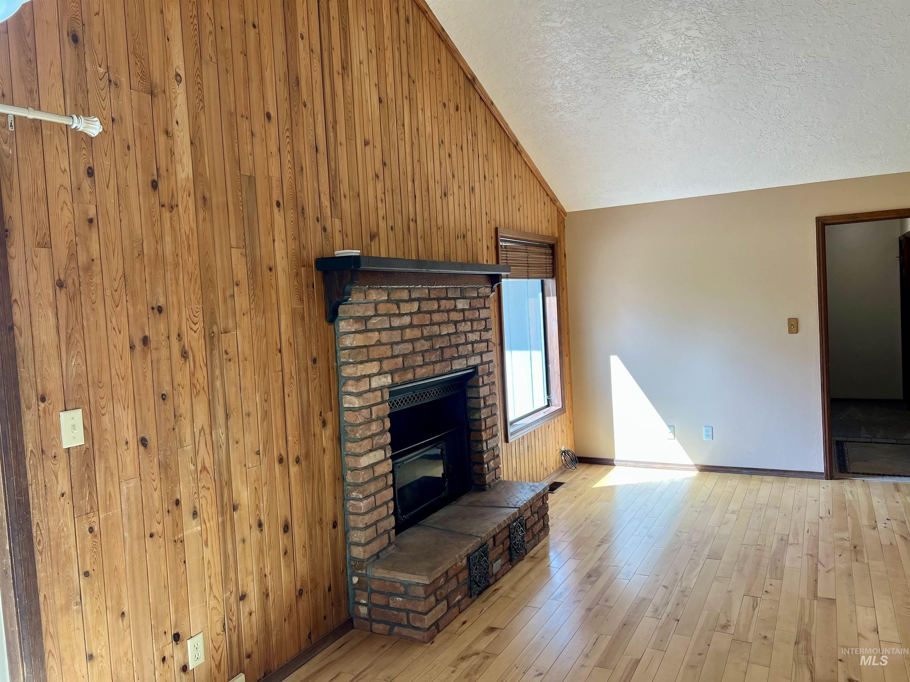 1852 NW 5th Ave, Ontario, Oregon 97914, 3 Bedrooms, 2 Bathrooms, Residential For Sale, Price $349,900,MLS 98982339