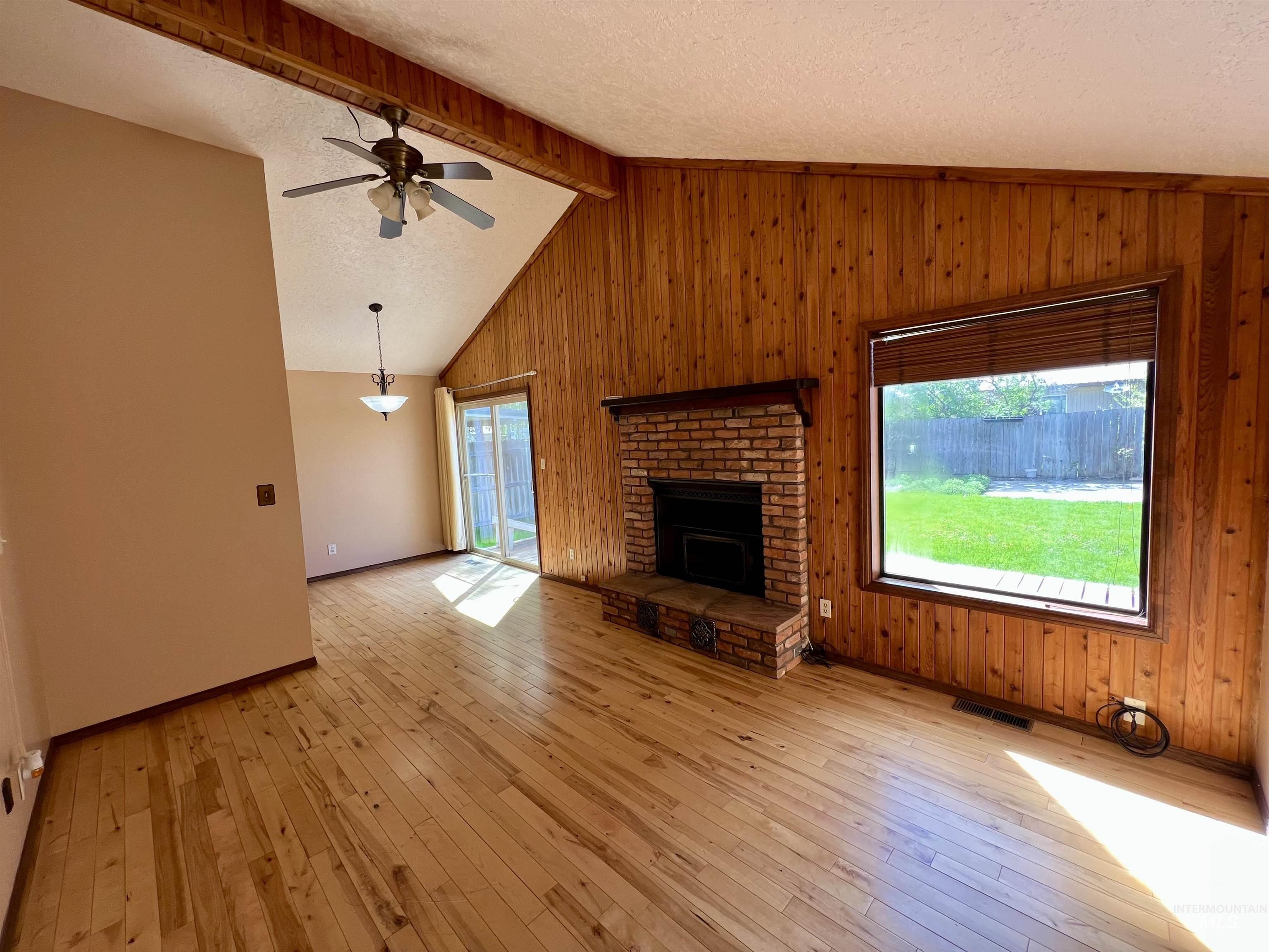 1852 NW 5th Ave, Ontario, Oregon 97914, 3 Bedrooms, 2 Bathrooms, Residential For Sale, Price $349,900,MLS 98982339