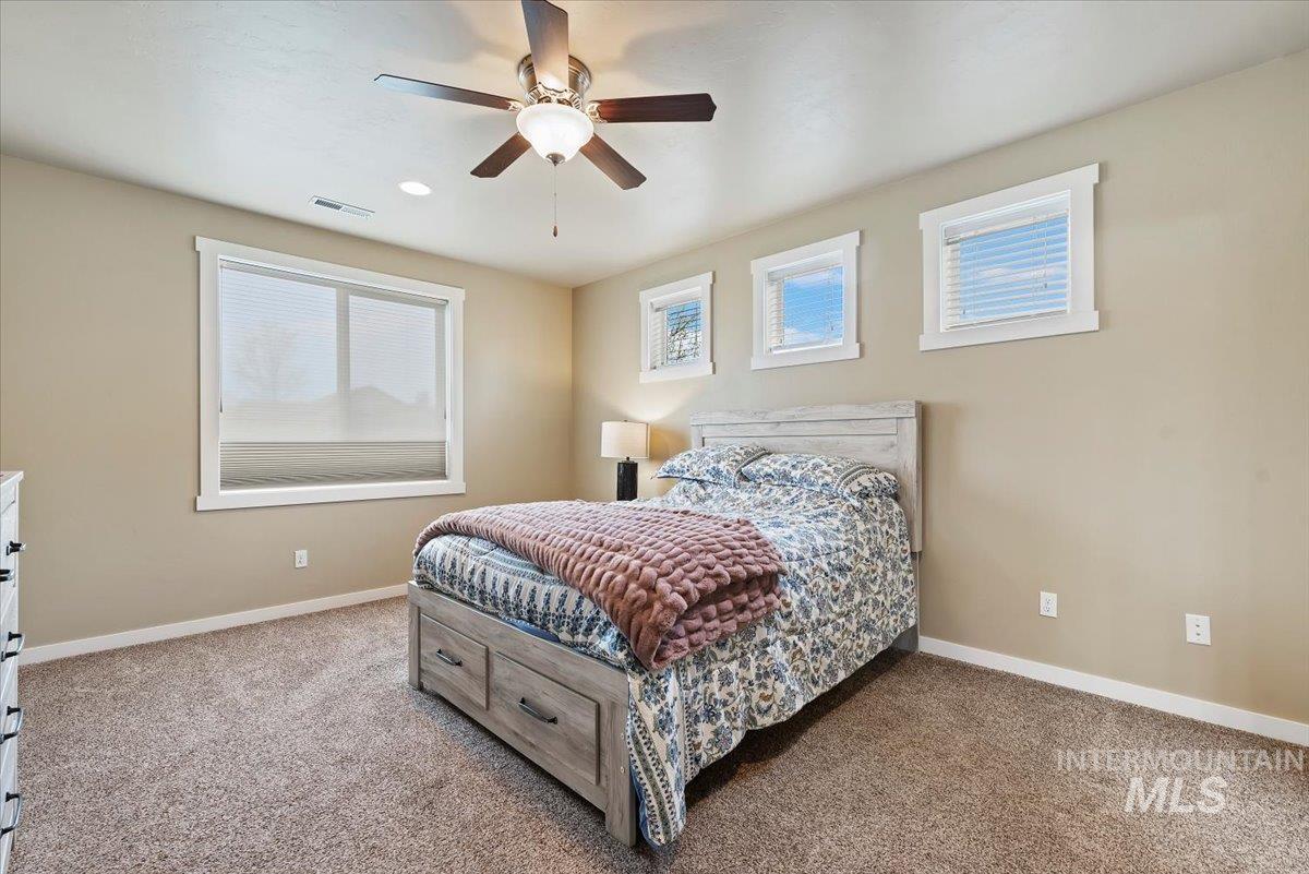 1011 W Riodosa, Meridian, Idaho 83642, 4 Bedrooms, 2.5 Bathrooms, Residential For Sale, Price $634,900,MLS 98982340