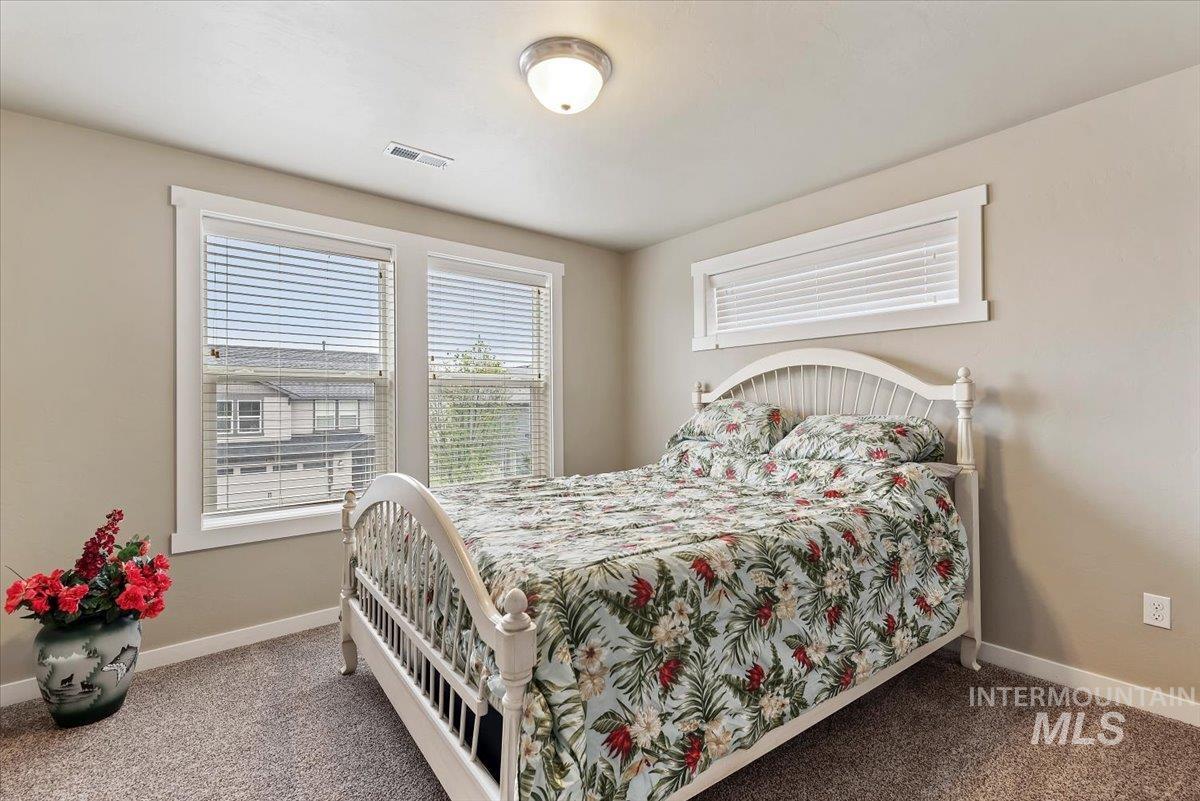 1011 W Riodosa, Meridian, Idaho 83642, 4 Bedrooms, 2.5 Bathrooms, Residential For Sale, Price $634,900,MLS 98982340