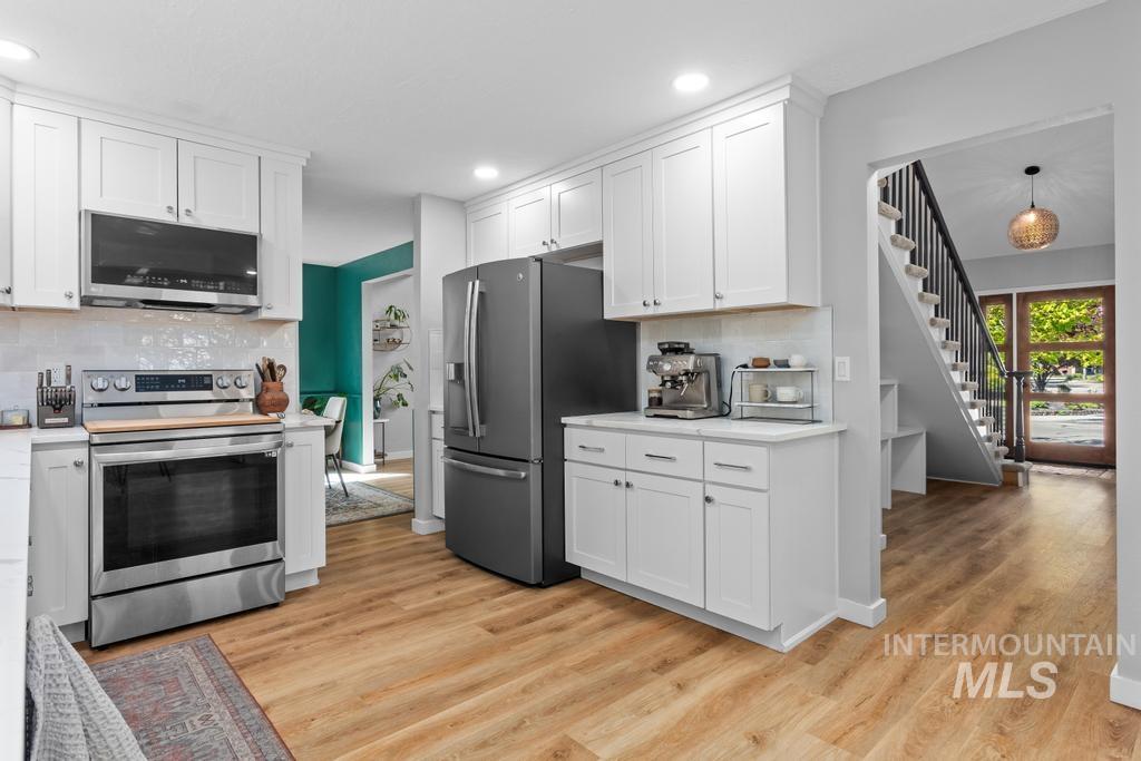 1311 E Lexington Ct, Boise, Idaho 83706, 4 Bedrooms, 2.5 Bathrooms, Residential For Sale, Price $847,770,MLS 98982341