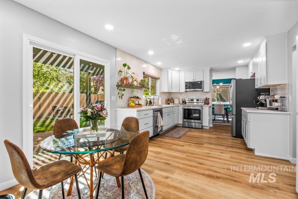 1311 E Lexington Ct, Boise, Idaho 83706, 4 Bedrooms, 2.5 Bathrooms, Residential For Sale, Price $847,770,MLS 98982341