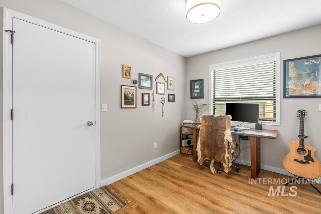 1311 E Lexington Ct, Boise, Idaho 83706, 4 Bedrooms, 2.5 Bathrooms, Residential For Sale, Price $847,770,MLS 98982341