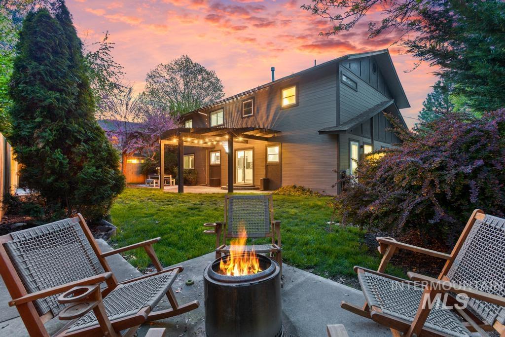 1311 E Lexington Ct, Boise, Idaho 83706, 4 Bedrooms, 2.5 Bathrooms, Residential For Sale, Price $847,770,MLS 98982341