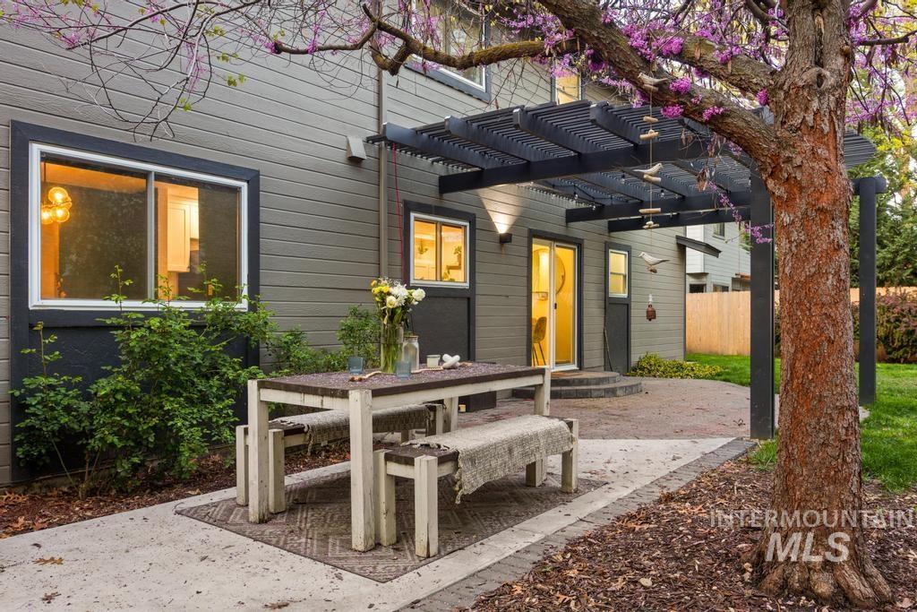 1311 E Lexington Ct, Boise, Idaho 83706, 4 Bedrooms, 2.5 Bathrooms, Residential For Sale, Price $847,770,MLS 98982341