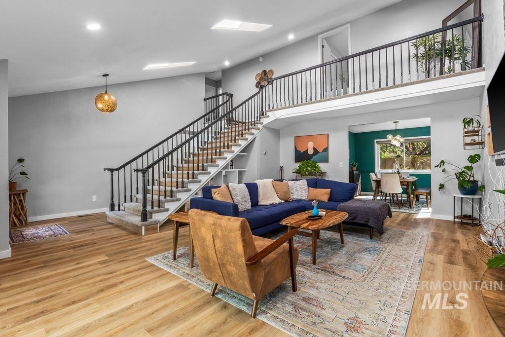 1311 E Lexington Ct, Boise, Idaho 83706, 4 Bedrooms, 2.5 Bathrooms, Residential For Sale, Price $847,770,MLS 98982341