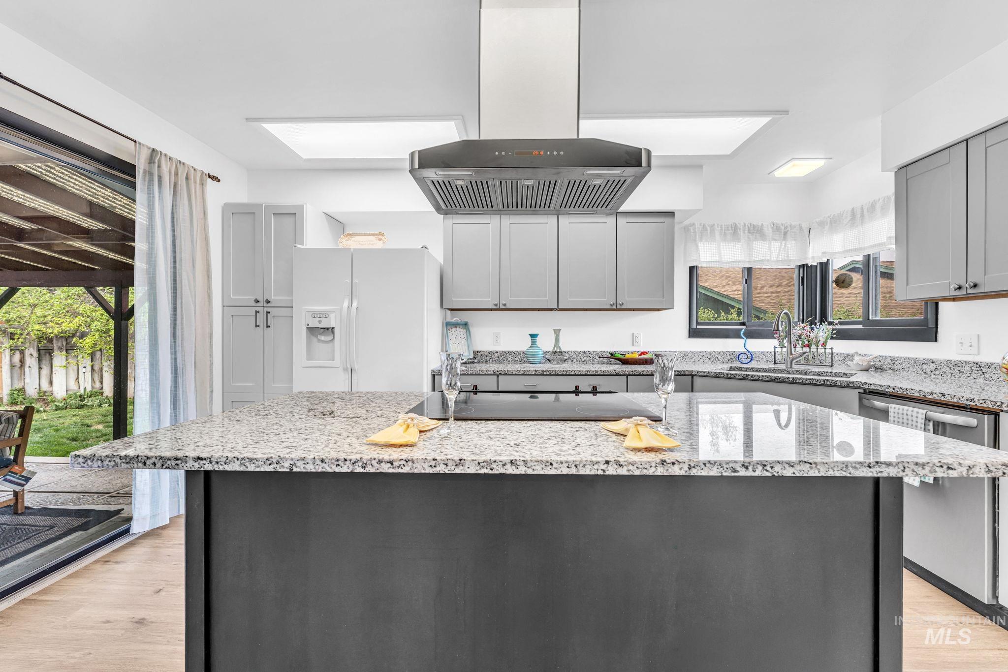 103 Rainbow Cir, Buhl, Idaho 83316, 3 Bedrooms, 2 Bathrooms, Residential For Sale, Price $339,900,MLS 98982343