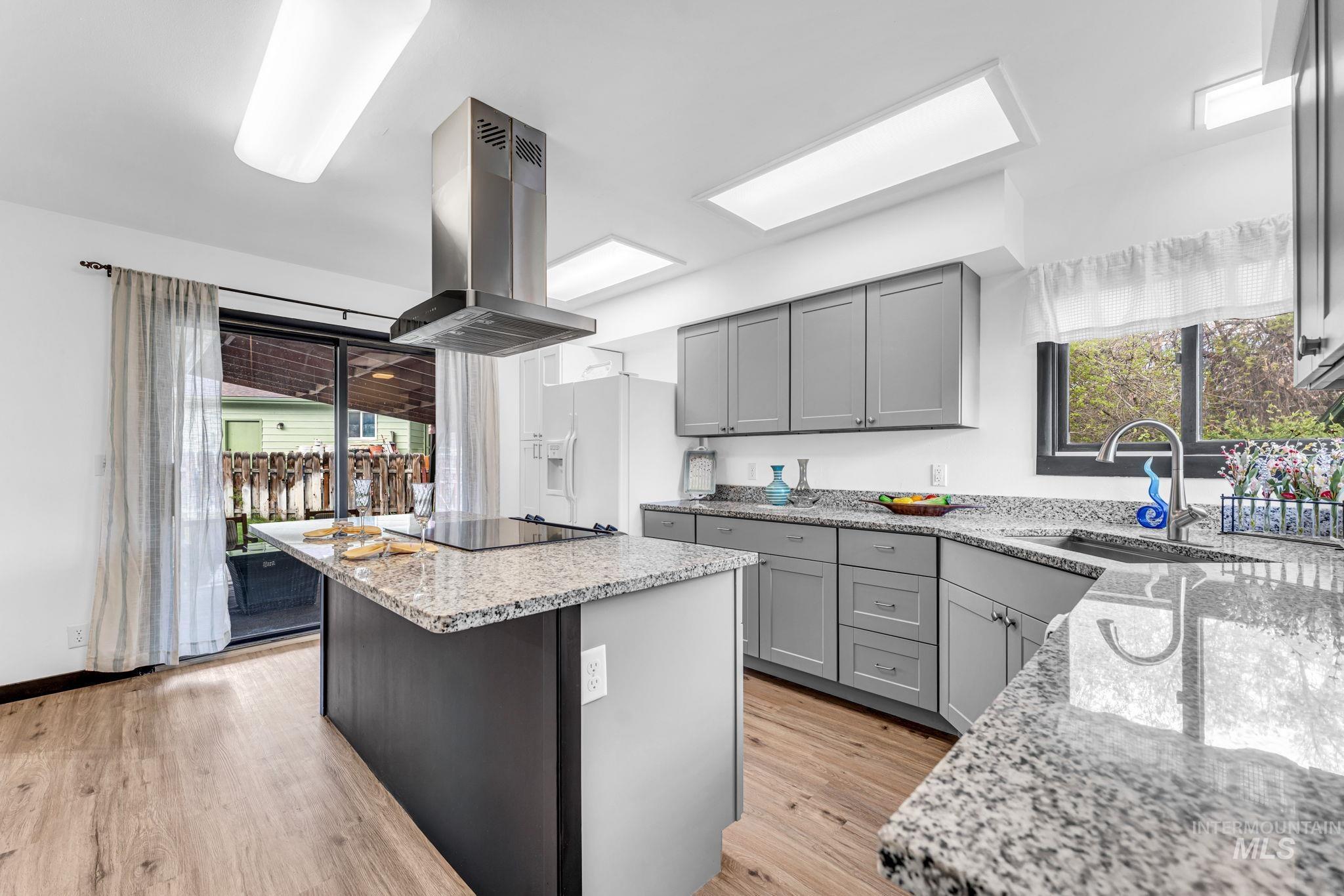 103 Rainbow Cir, Buhl, Idaho 83316, 3 Bedrooms, 2 Bathrooms, Residential For Sale, Price $339,900,MLS 98982343