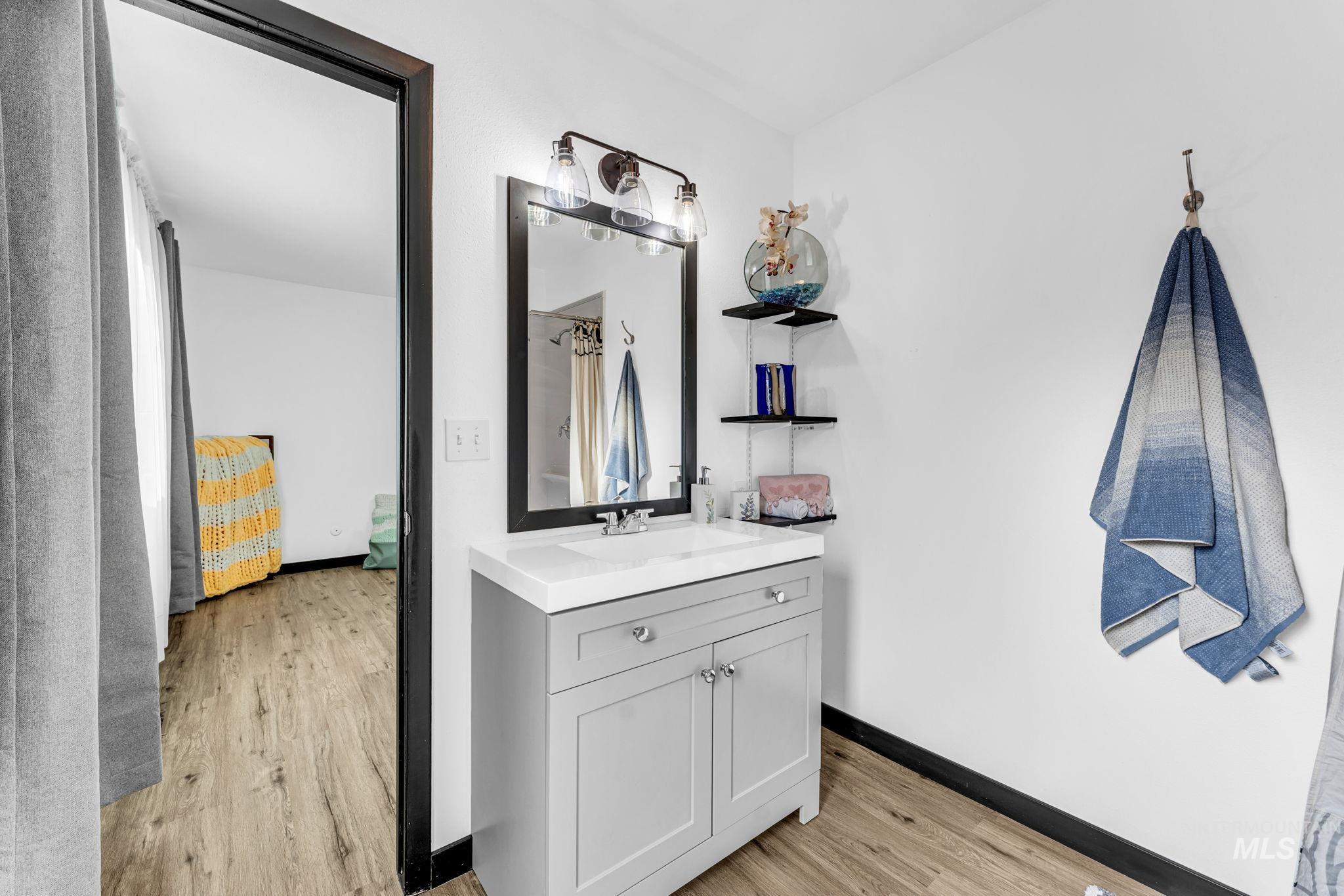 103 Rainbow Cir, Buhl, Idaho 83316, 3 Bedrooms, 2 Bathrooms, Residential For Sale, Price $339,900,MLS 98982343