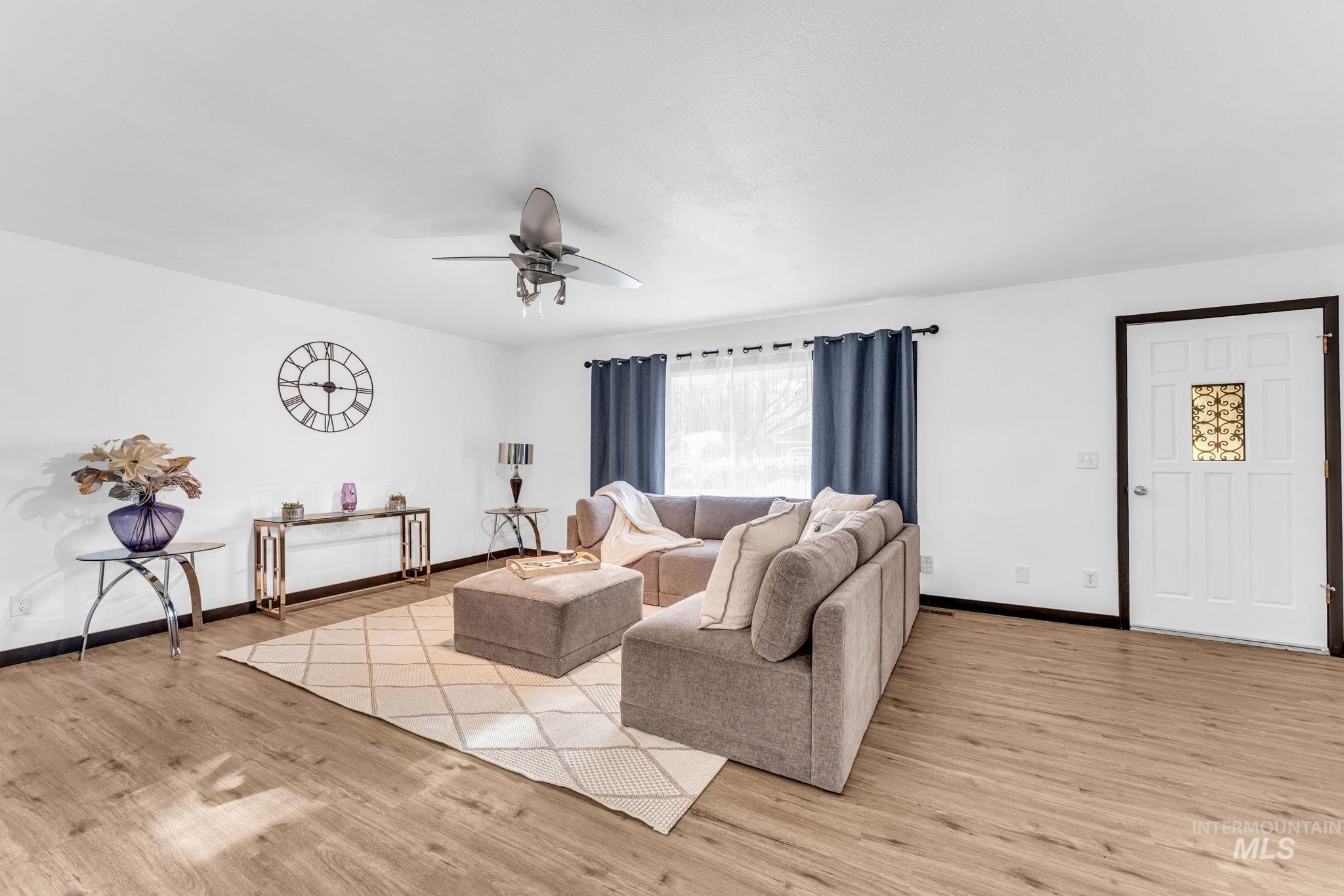 103 Rainbow Cir, Buhl, Idaho 83316, 3 Bedrooms, 2 Bathrooms, Residential For Sale, Price $339,900,MLS 98982343