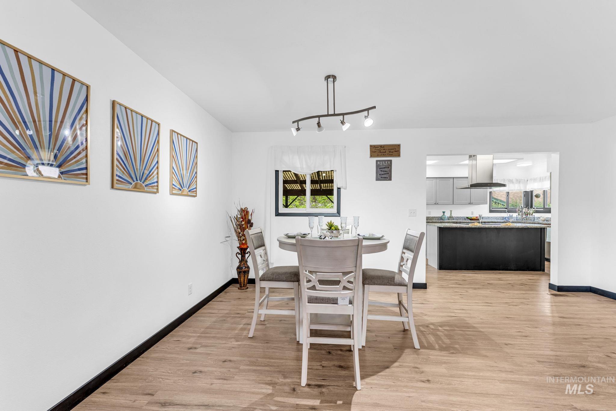 103 Rainbow Cir, Buhl, Idaho 83316, 3 Bedrooms, 2 Bathrooms, Residential For Sale, Price $339,900,MLS 98982343