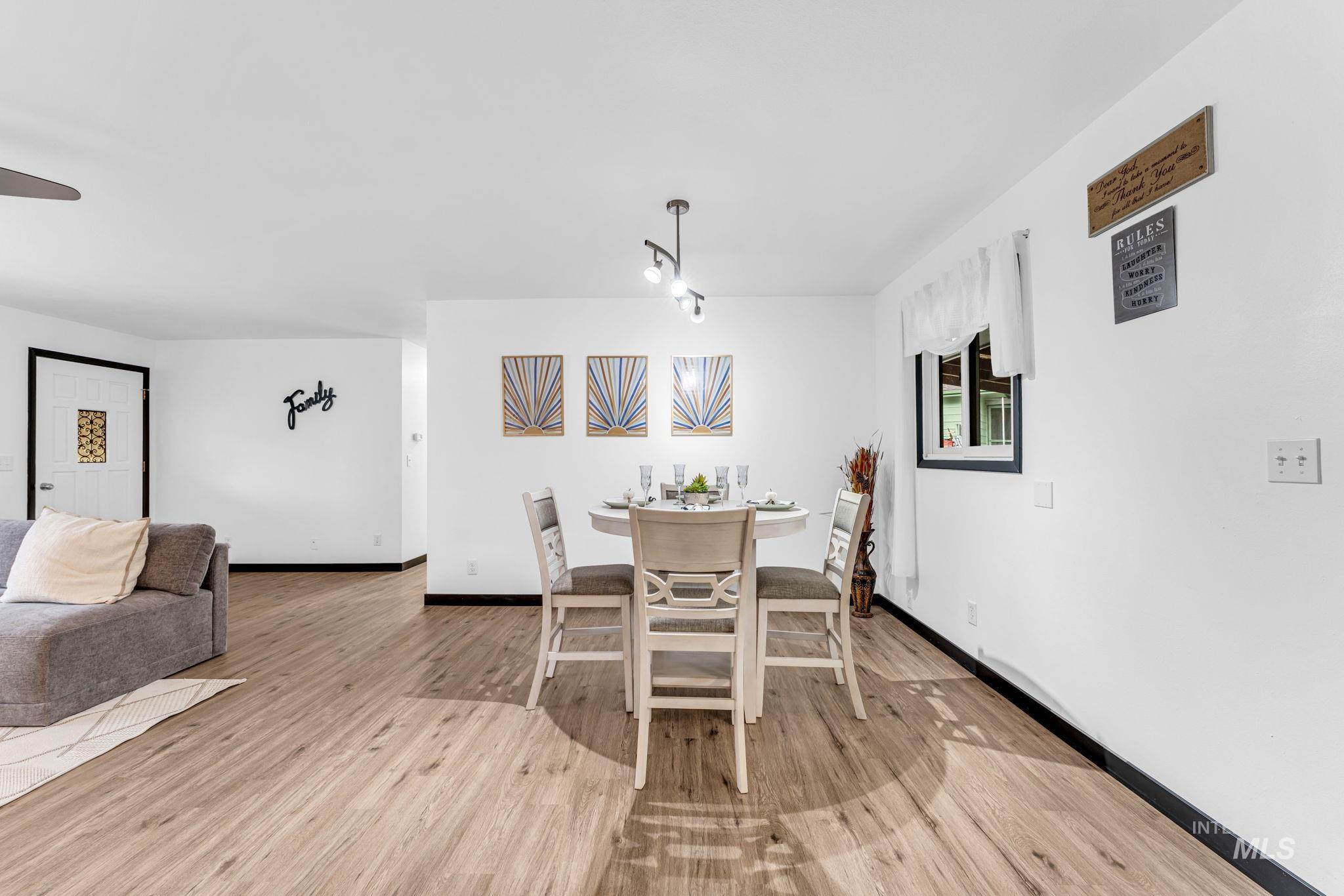 103 Rainbow Cir, Buhl, Idaho 83316, 3 Bedrooms, 2 Bathrooms, Residential For Sale, Price $339,900,MLS 98982343