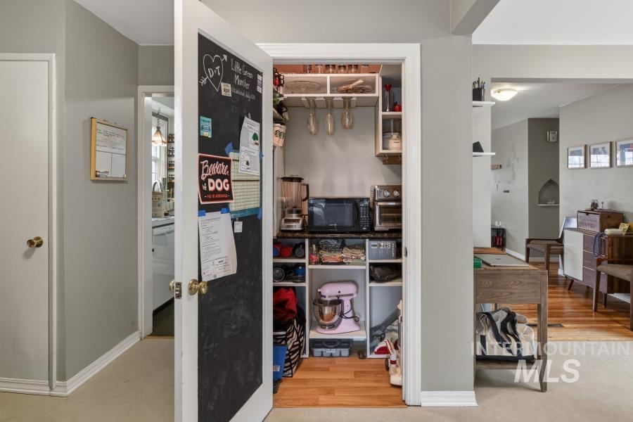 803 E 8th, Moscow, Idaho 83843, 3 Bedrooms, 2 Bathrooms, Residential For Sale, Price $435,000, 98982346