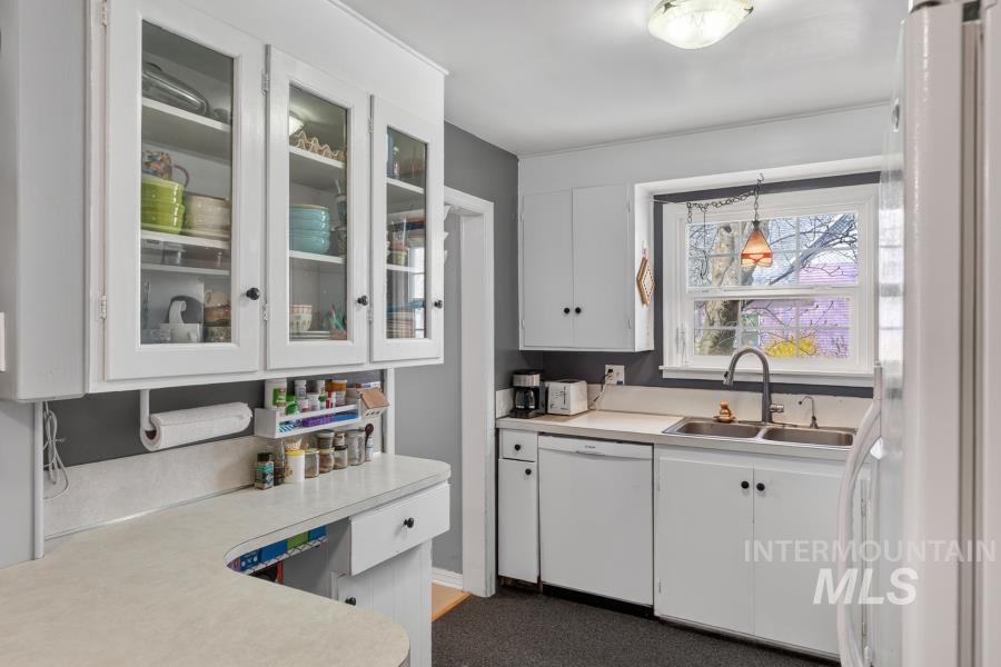 803 E 8th, Moscow, Idaho 83843, 3 Bedrooms, 2 Bathrooms, Residential For Sale, Price $435,000, 98982346