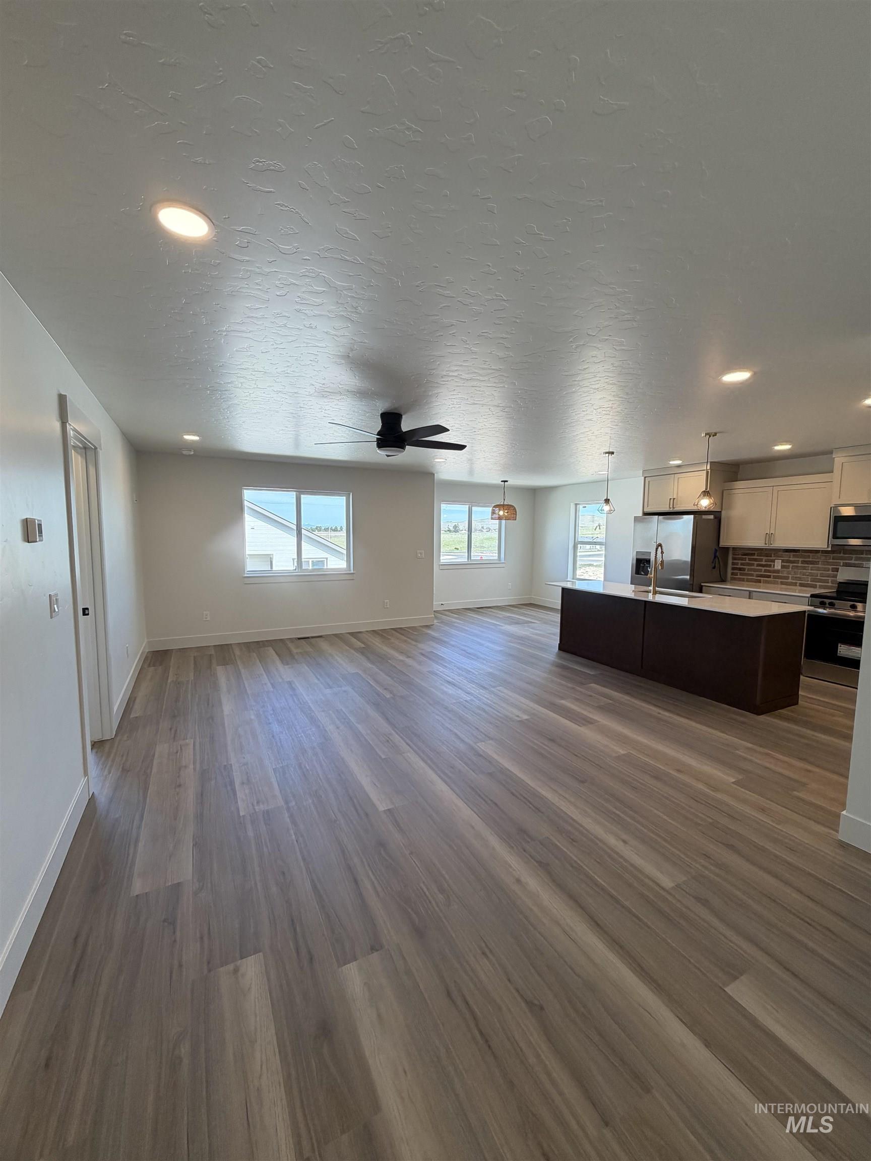 2805 Cypress Pointe Ave, Payette, Idaho 83661, 3 Bedrooms, 2 Bathrooms, Residential For Sale, Price $369,000, 98982347