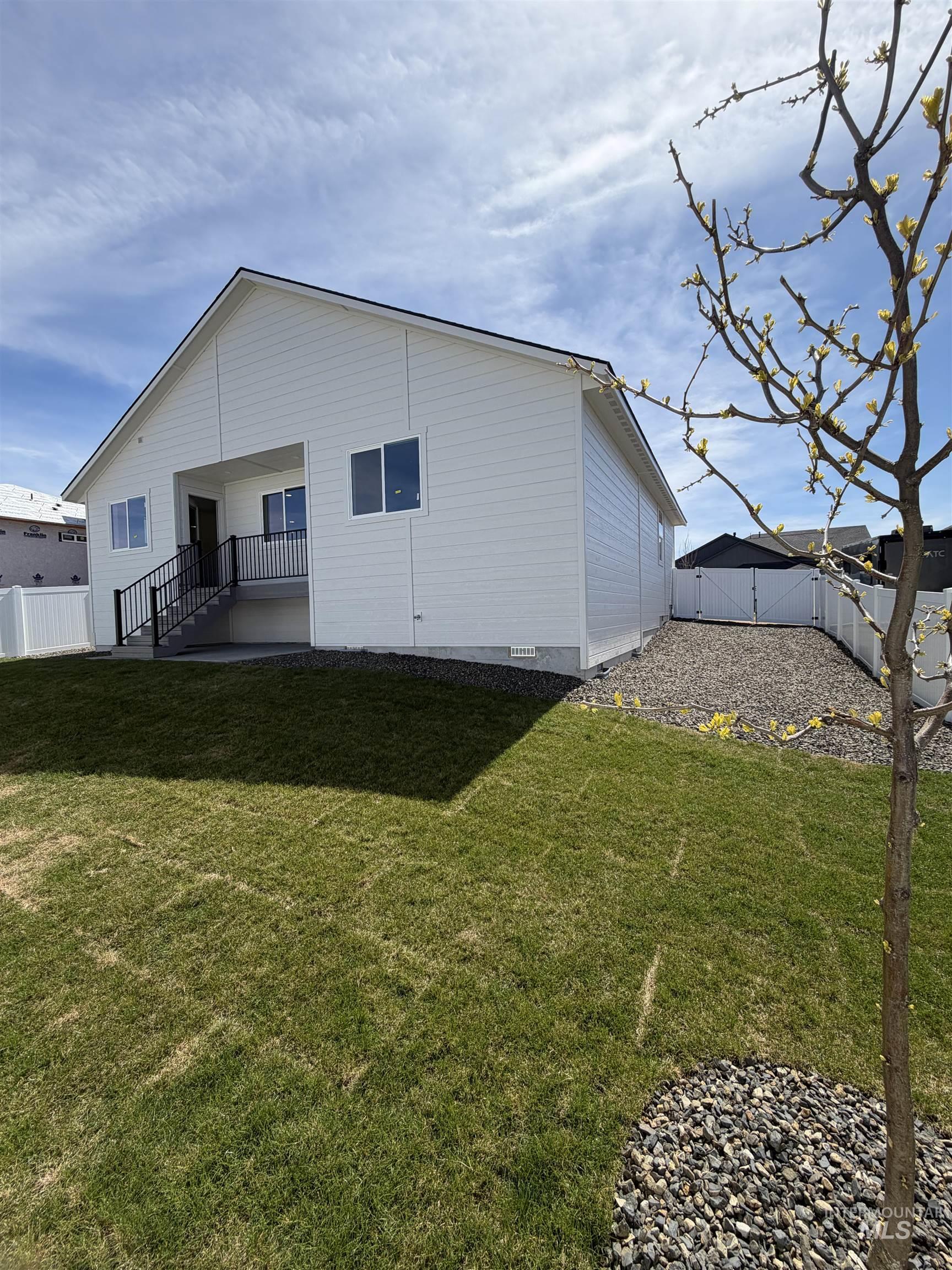 2805 Cypress Pointe Ave, Payette, Idaho 83661, 3 Bedrooms, 2 Bathrooms, Residential For Sale, Price $369,000, 98982347