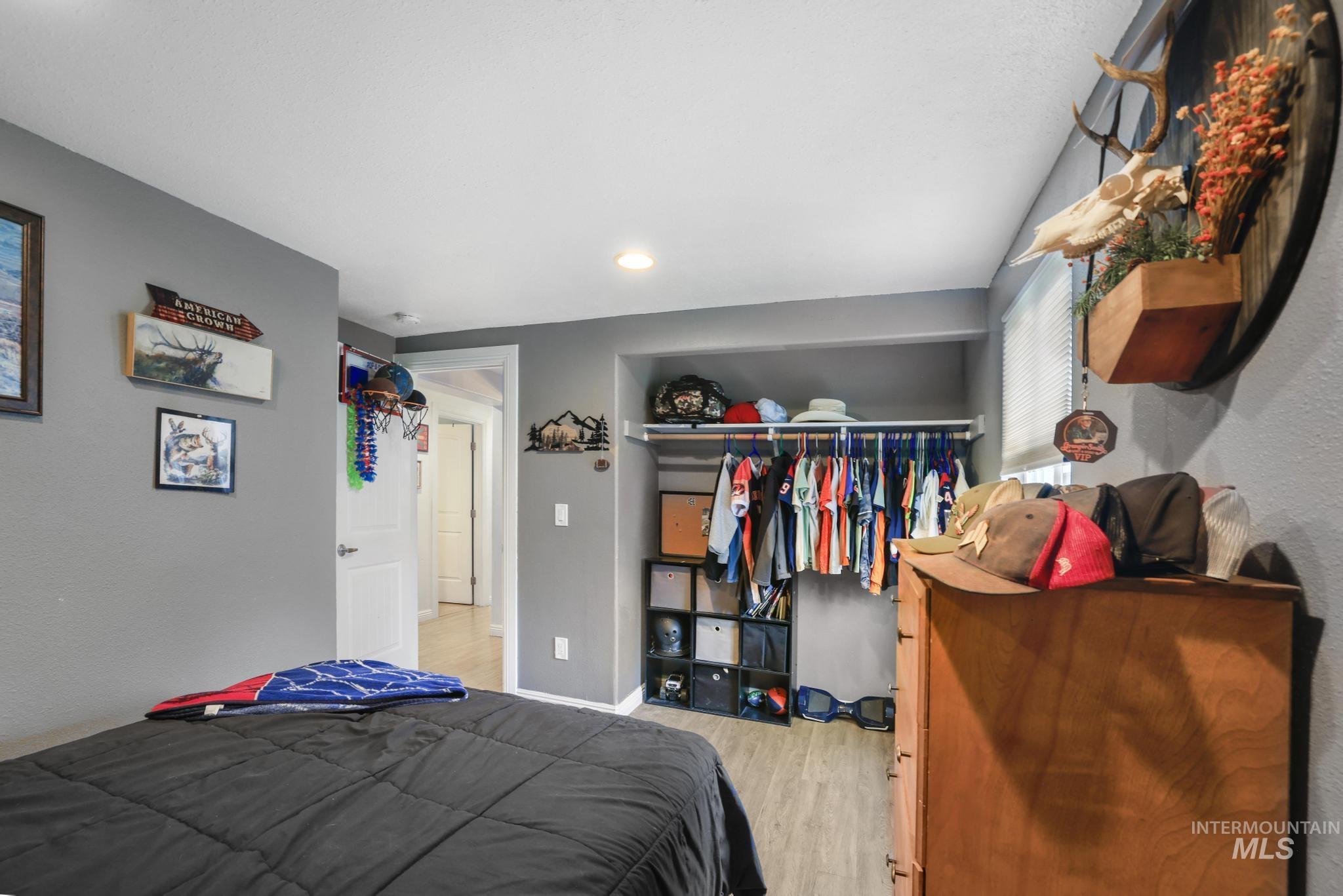 515 E Ave J, Jerome, Idaho 83338, 4 Bedrooms, 1 Bathroom, Residential For Sale, Price $297,500,MLS 98982351