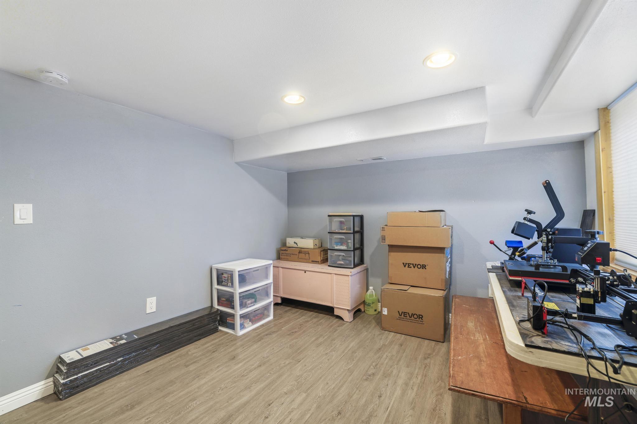 515 E Ave J, Jerome, Idaho 83338, 4 Bedrooms, 1 Bathroom, Residential For Sale, Price $297,500,MLS 98982351