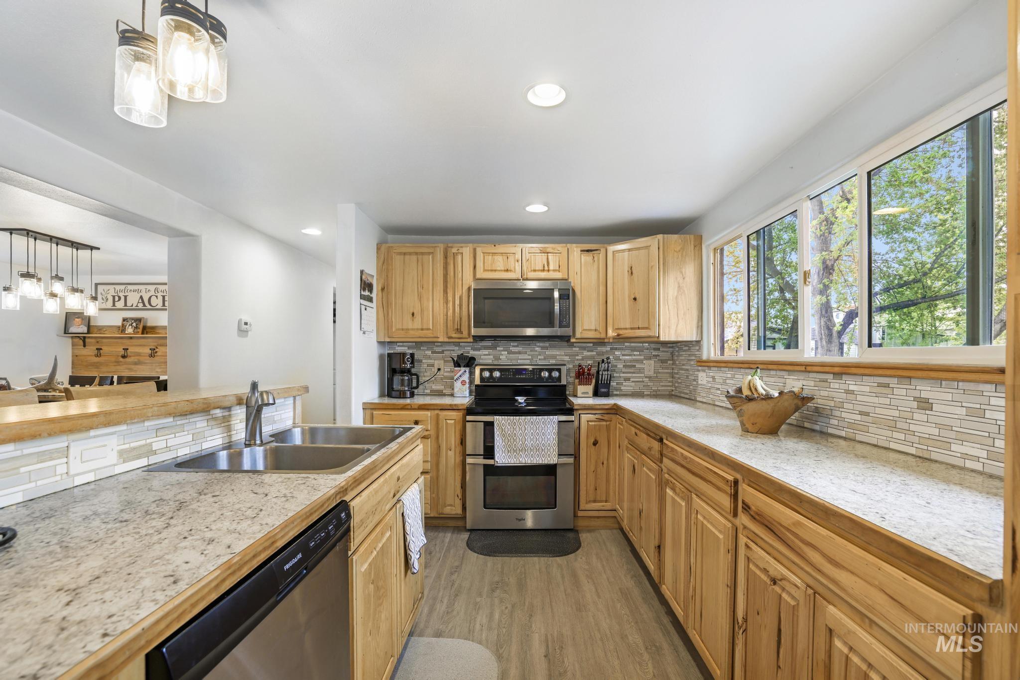 515 E Ave J, Jerome, Idaho 83338, 4 Bedrooms, 1 Bathroom, Residential For Sale, Price $297,500,MLS 98982351