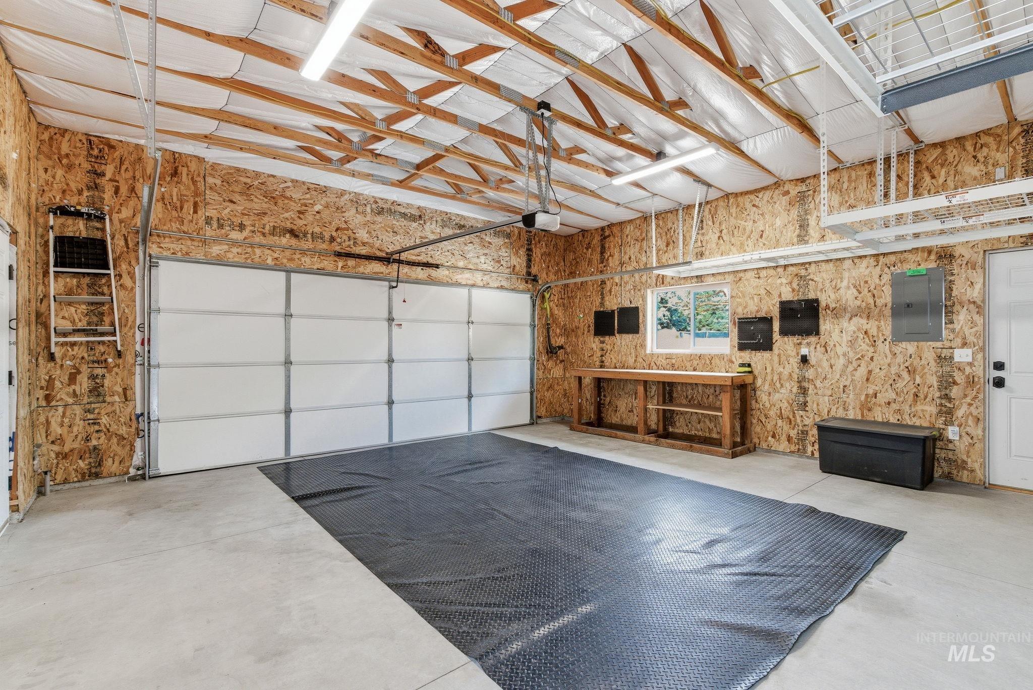 7840 W Crestwood Dr, Boise, Idaho 83704, 4 Bedrooms, 3 Bathrooms, Residential For Sale, Price $725,000,MLS 98982352