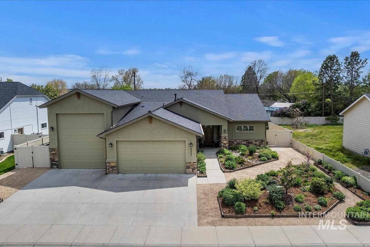 8387 W Tether, Boise, Idaho 83709, 4 Bedrooms, 2.5 Bathrooms, Residential For Sale, Price $655,000, 98982353