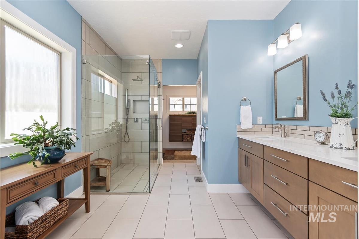 8387 W Tether, Boise, Idaho 83709, 4 Bedrooms, 2.5 Bathrooms, Residential For Sale, Price $655,000, 98982353
