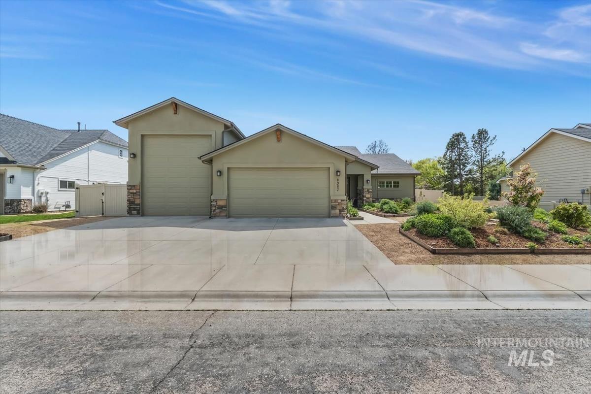 8387 W Tether, Boise, Idaho 83709, 4 Bedrooms, 2.5 Bathrooms, Residential For Sale, Price $655,000, 98982353