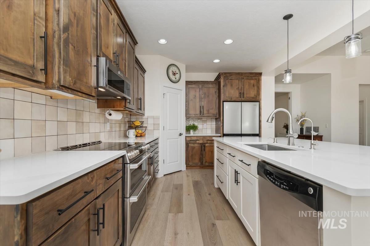 8387 W Tether, Boise, Idaho 83709, 4 Bedrooms, 2.5 Bathrooms, Residential For Sale, Price $655,000, 98982353