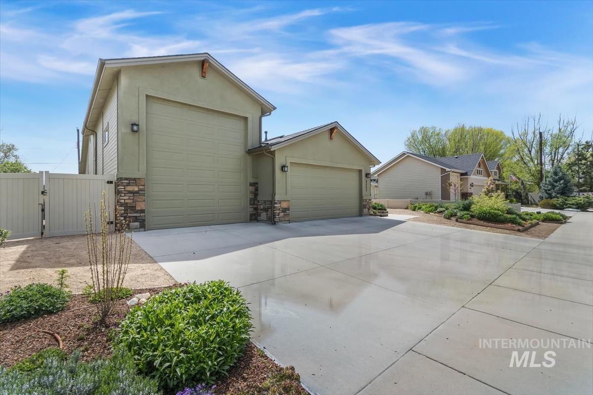 8387 W Tether, Boise, Idaho 83709, 4 Bedrooms, 2.5 Bathrooms, Residential For Sale, Price $655,000, 98982353