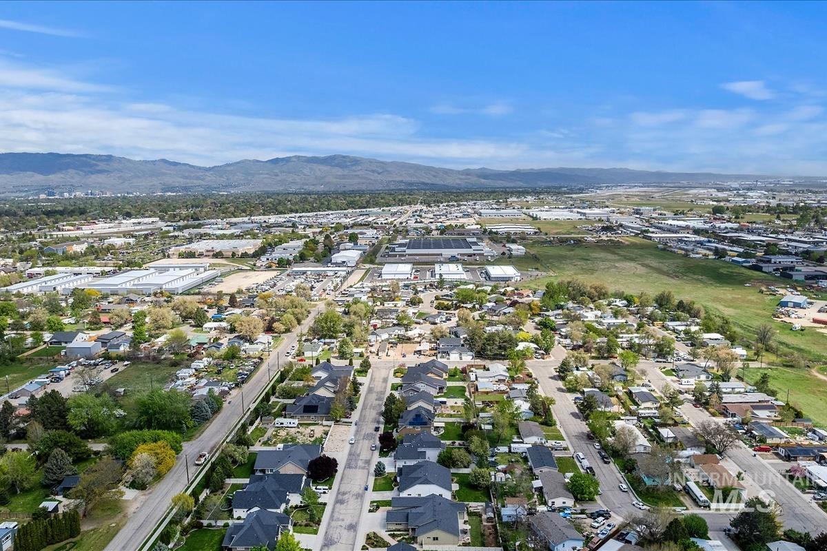 8387 W Tether, Boise, Idaho 83709, 4 Bedrooms, 2.5 Bathrooms, Residential For Sale, Price $655,000, 98982353