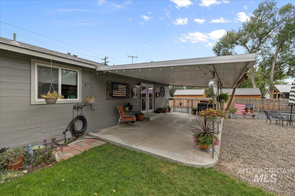 5757 S Cole Rd, Boise, Idaho 83709, 3 Bedrooms, 2 Bathrooms, Residential For Sale, Price $625,000,MLS 98982354