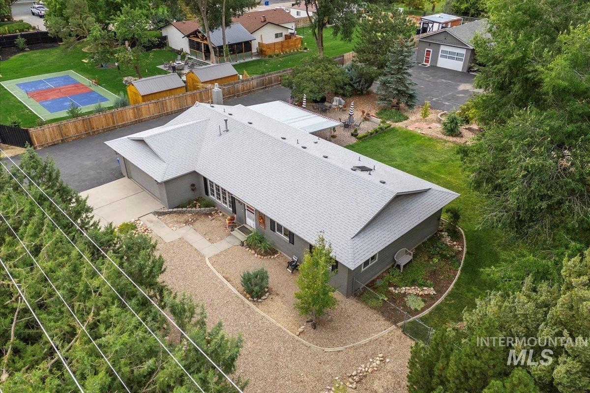 5757 S Cole Rd, Boise, Idaho 83709, 3 Bedrooms, 2 Bathrooms, Residential For Sale, Price $625,000,MLS 98982354