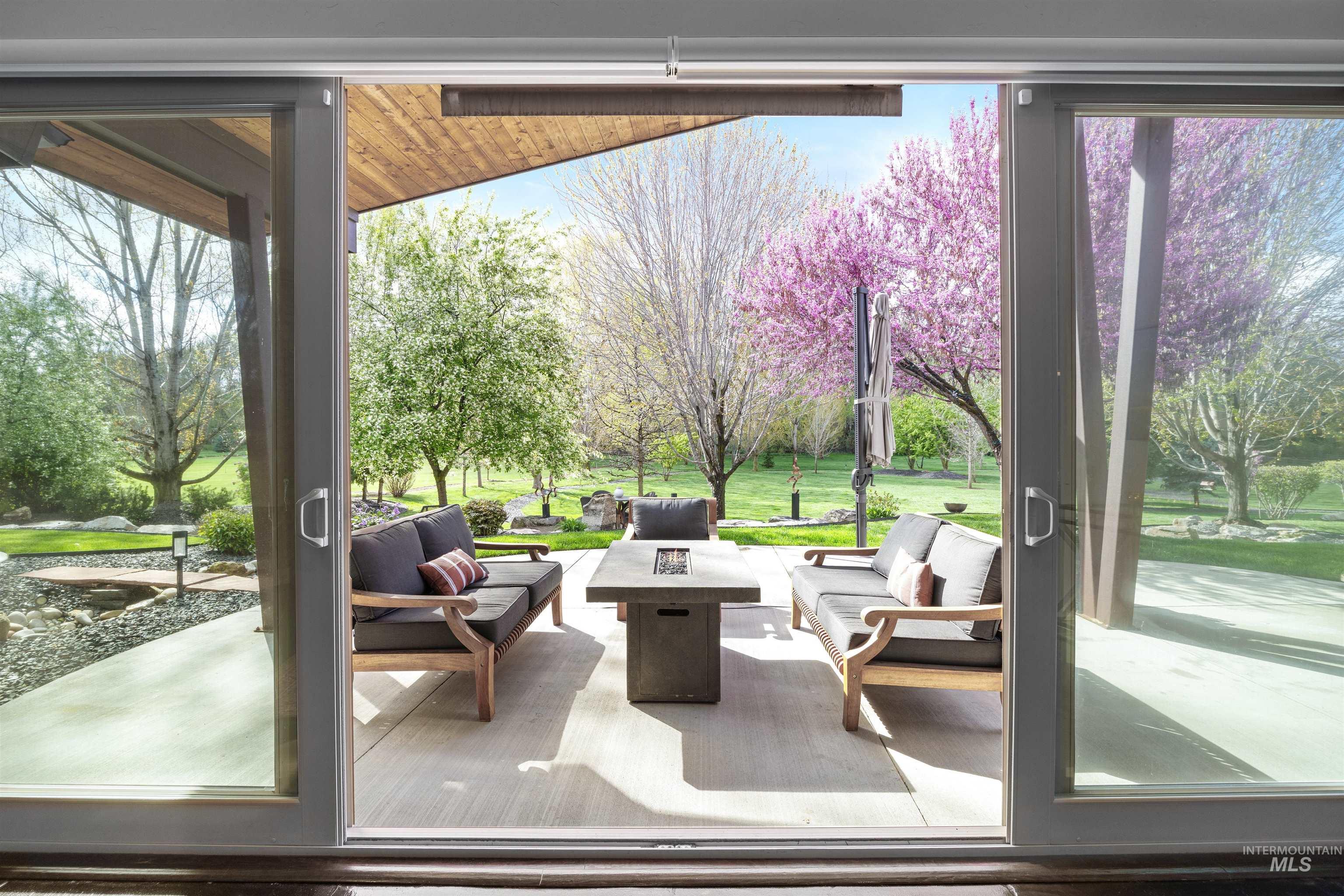 2094 N Vizcaya Way, Eagle, Idaho 83616, 4 Bedrooms, 3.5 Bathrooms, Residential For Sale, Price $1,749,900,MLS 98982356