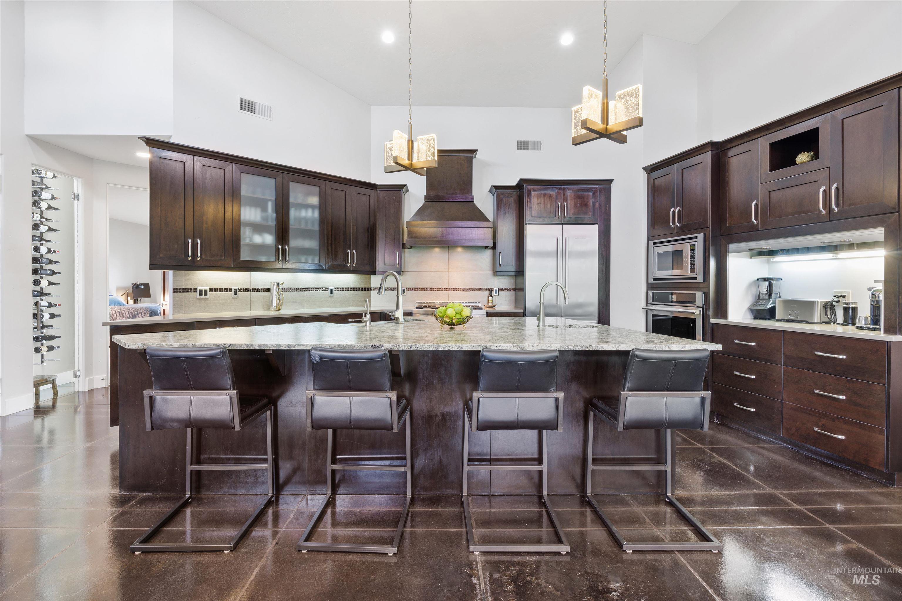 2094 N Vizcaya Way, Eagle, Idaho 83616, 4 Bedrooms, 3.5 Bathrooms, Residential For Sale, Price $1,749,900,MLS 98982356