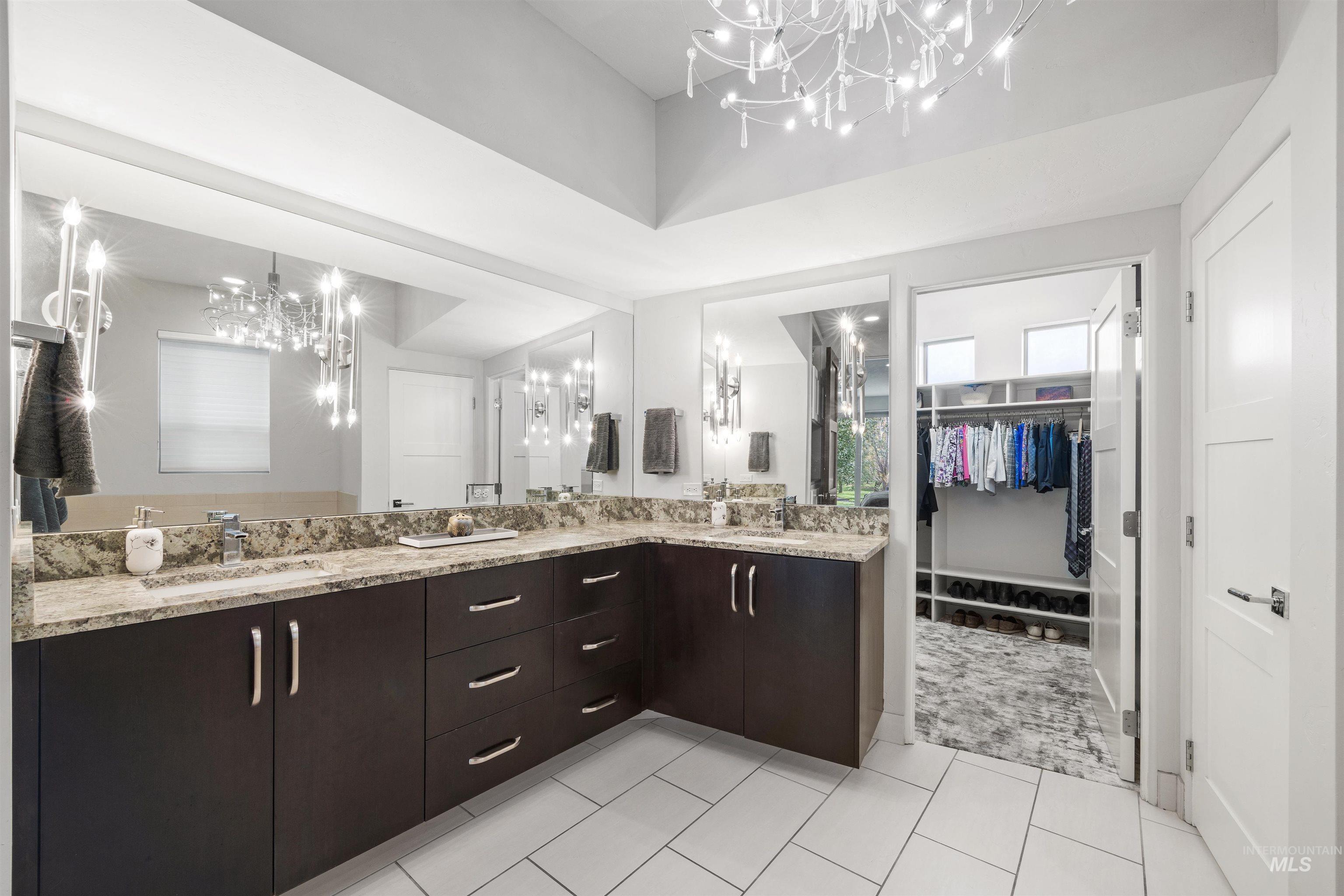 2094 N Vizcaya Way, Eagle, Idaho 83616, 4 Bedrooms, 3.5 Bathrooms, Residential For Sale, Price $1,749,900,MLS 98982356