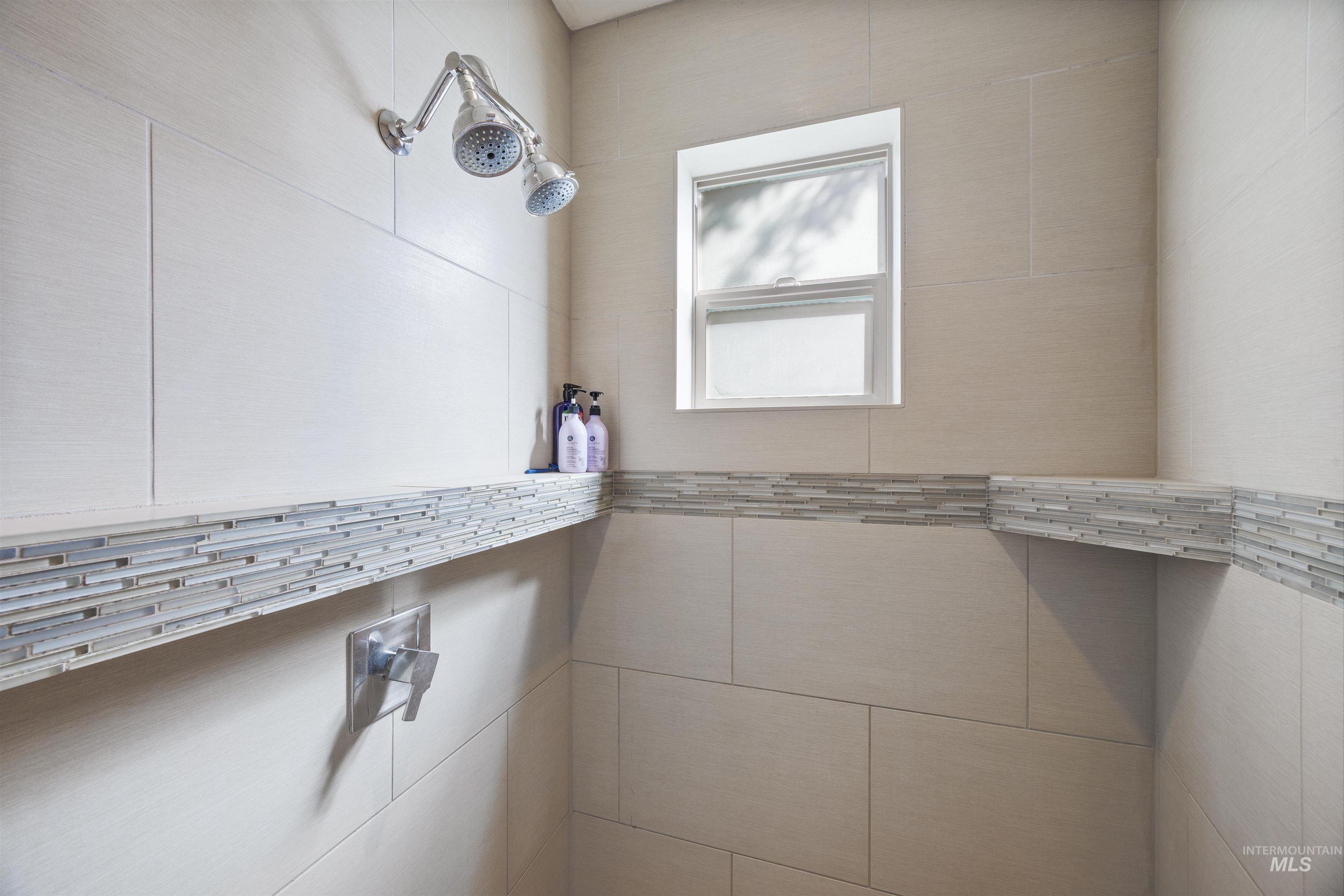 2094 N Vizcaya Way, Eagle, Idaho 83616, 4 Bedrooms, 3.5 Bathrooms, Residential For Sale, Price $1,749,900,MLS 98982356