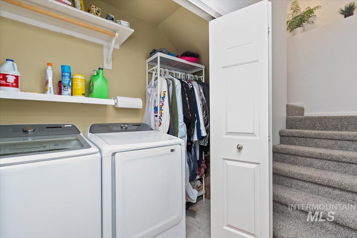 2810 E Eastgate Dr, Boise, Idaho 83716, 3 Bedrooms, 2 Bathrooms, Residential For Sale, Price $385,000,MLS 98982359