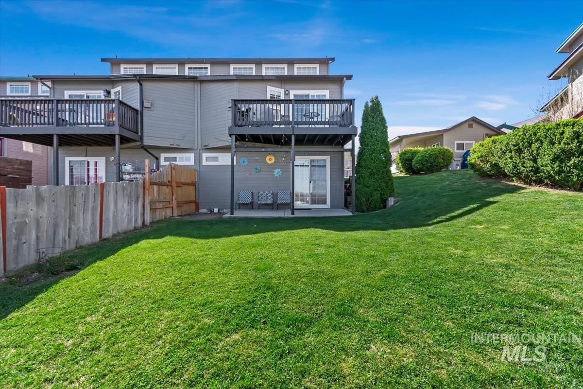 2810 E Eastgate Dr, Boise, Idaho 83716, 3 Bedrooms, 2 Bathrooms, Residential For Sale, Price $385,000,MLS 98982359