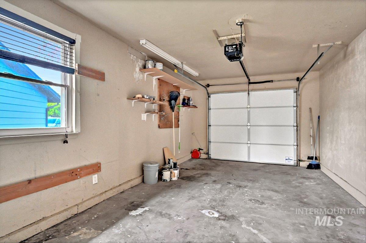 2920 N Arthur, Boise, Idaho 83703, 3 Bedrooms, 2 Bathrooms, Residential For Sale, Price $499,900,MLS 98982361