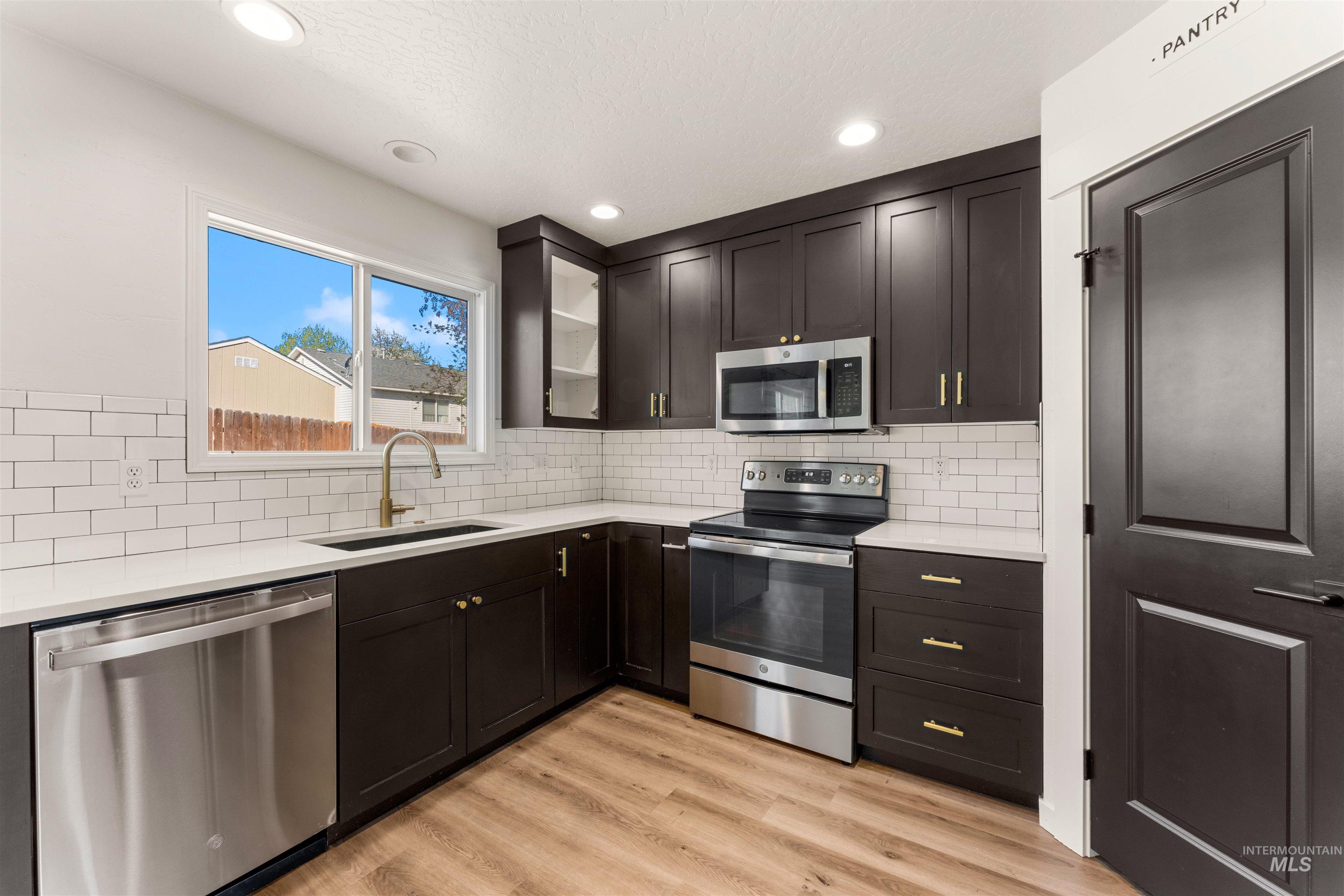 3205 S Malad Dr., Nampa, Idaho 83686, 4 Bedrooms, 2 Bathrooms, Residential For Sale, Price $398,500,MLS 98982362