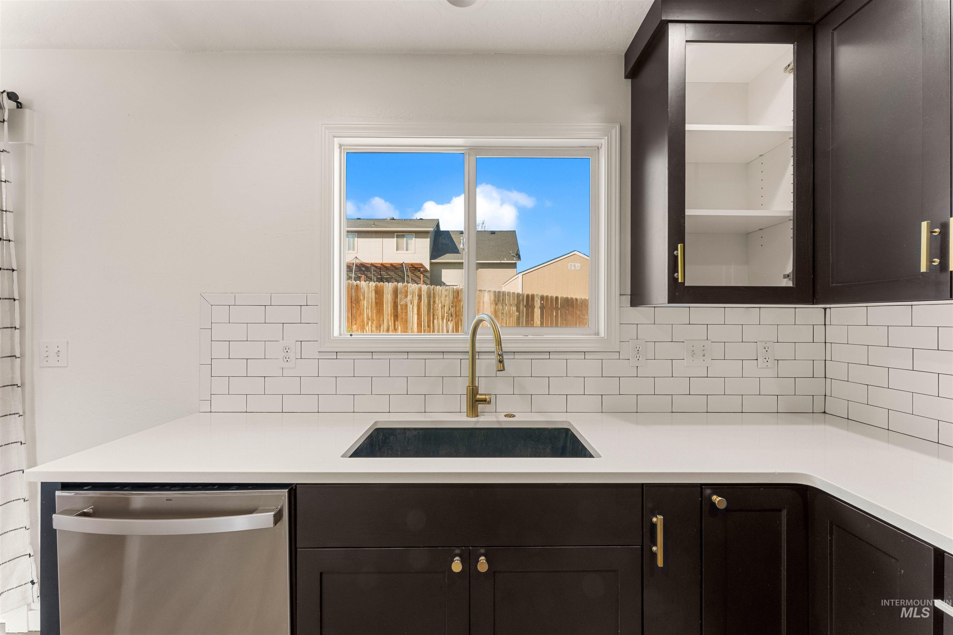 3205 S Malad Dr., Nampa, Idaho 83686, 4 Bedrooms, 2 Bathrooms, Residential For Sale, Price $398,500,MLS 98982362