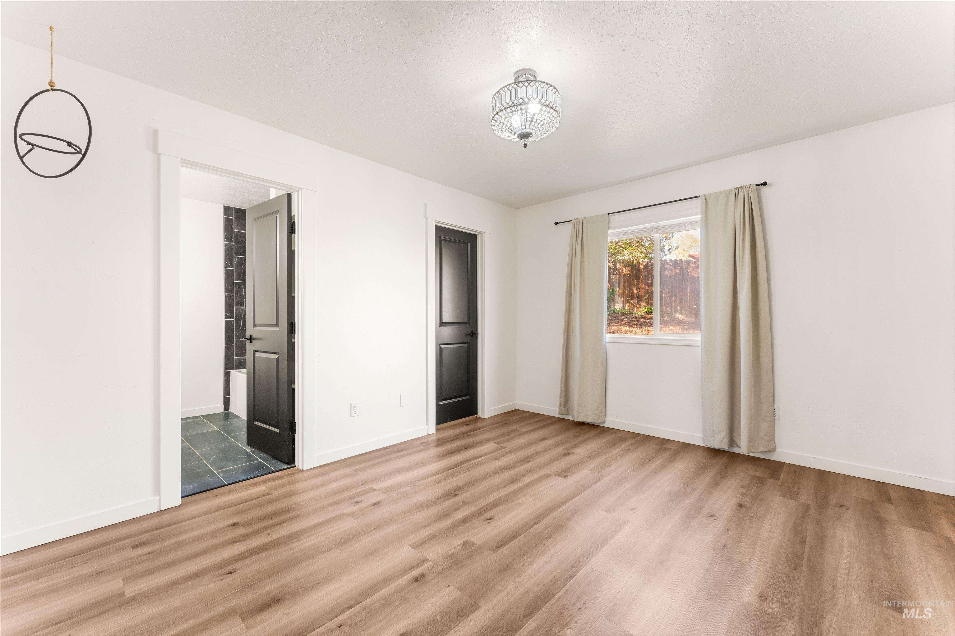 3205 S Malad Dr., Nampa, Idaho 83686, 4 Bedrooms, 2 Bathrooms, Residential For Sale, Price $398,500,MLS 98982362