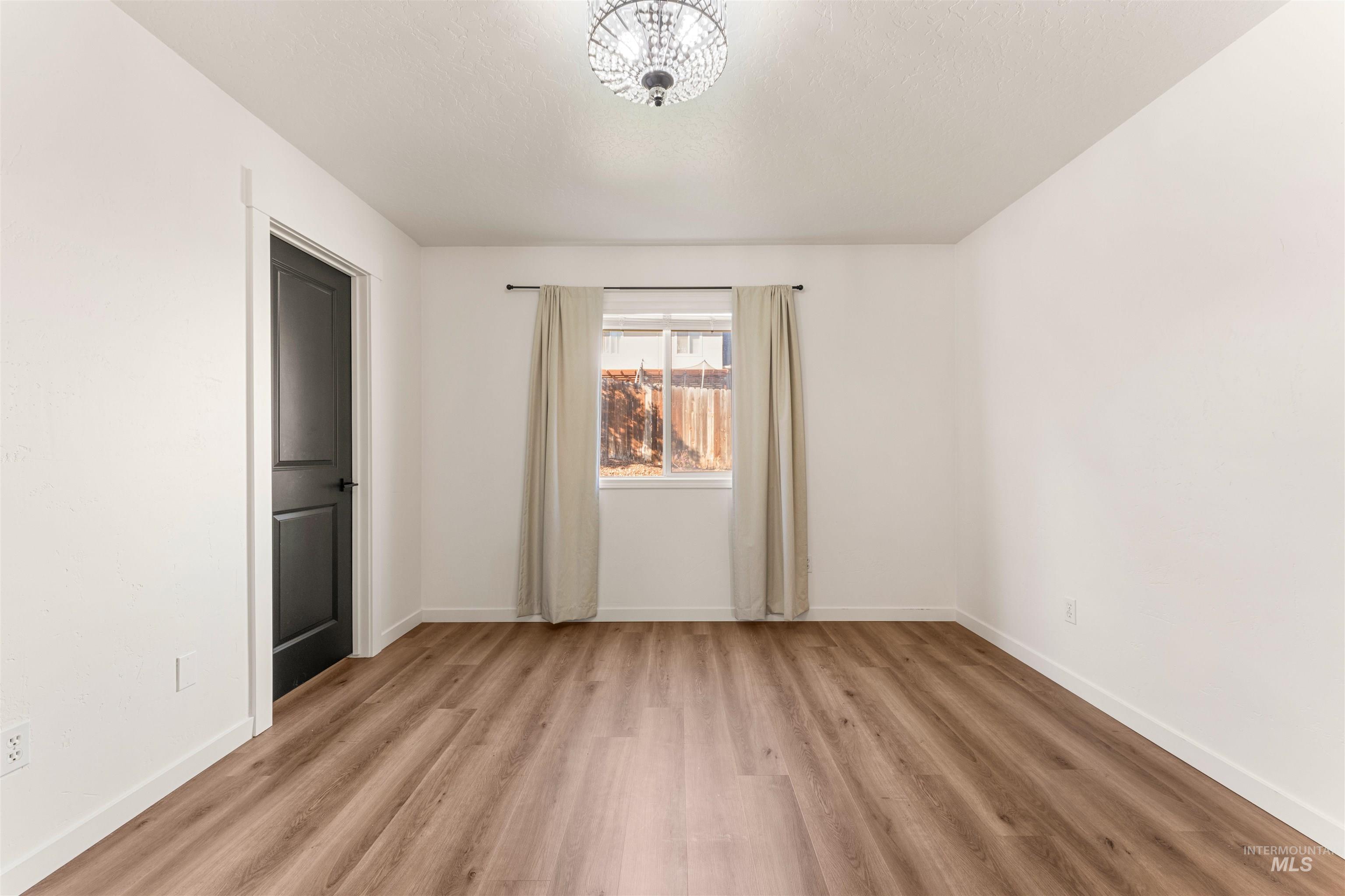 3205 S Malad Dr., Nampa, Idaho 83686, 4 Bedrooms, 2 Bathrooms, Residential For Sale, Price $398,500,MLS 98982362