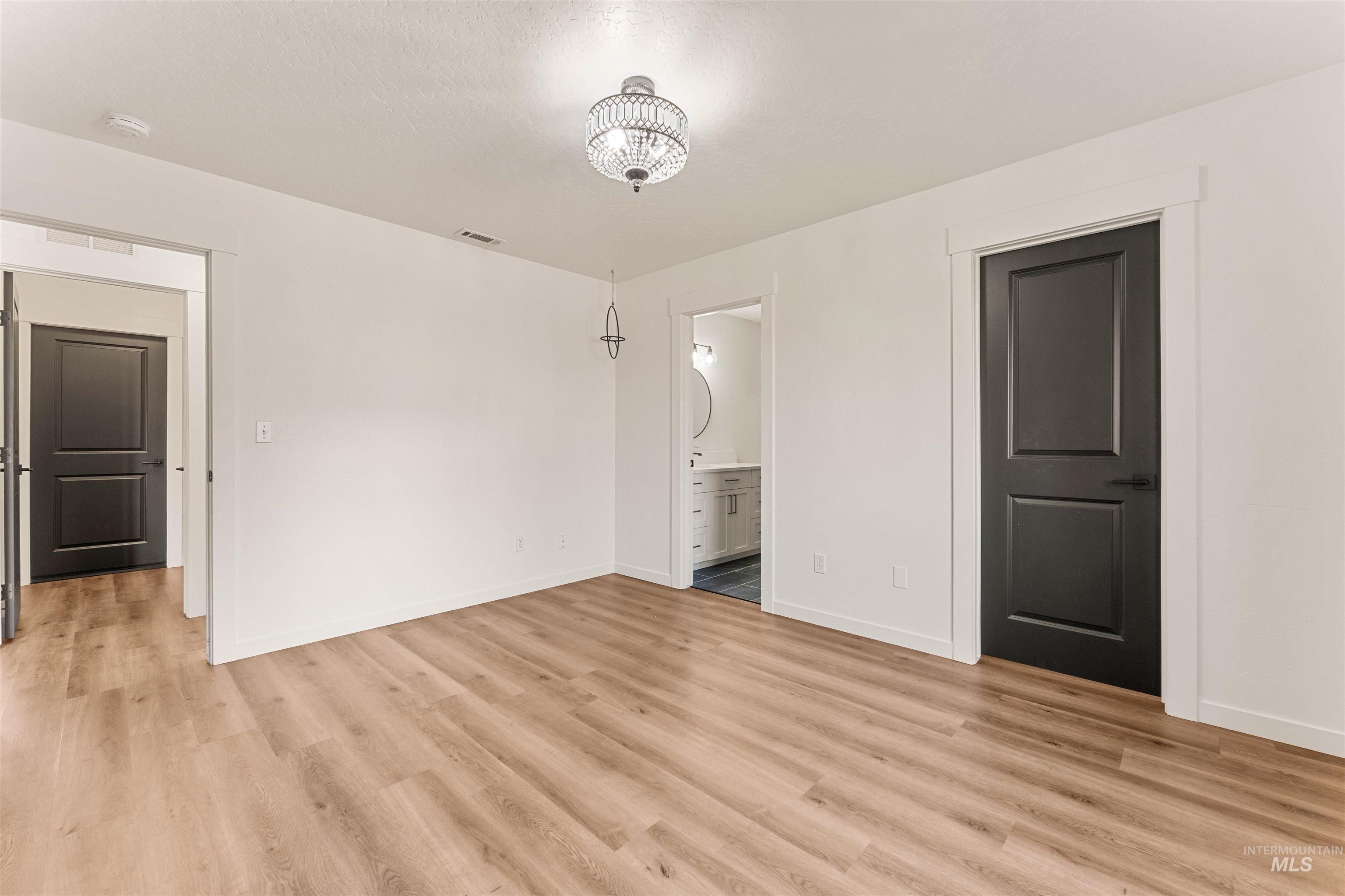 3205 S Malad Dr., Nampa, Idaho 83686, 4 Bedrooms, 2 Bathrooms, Residential For Sale, Price $398,500,MLS 98982362