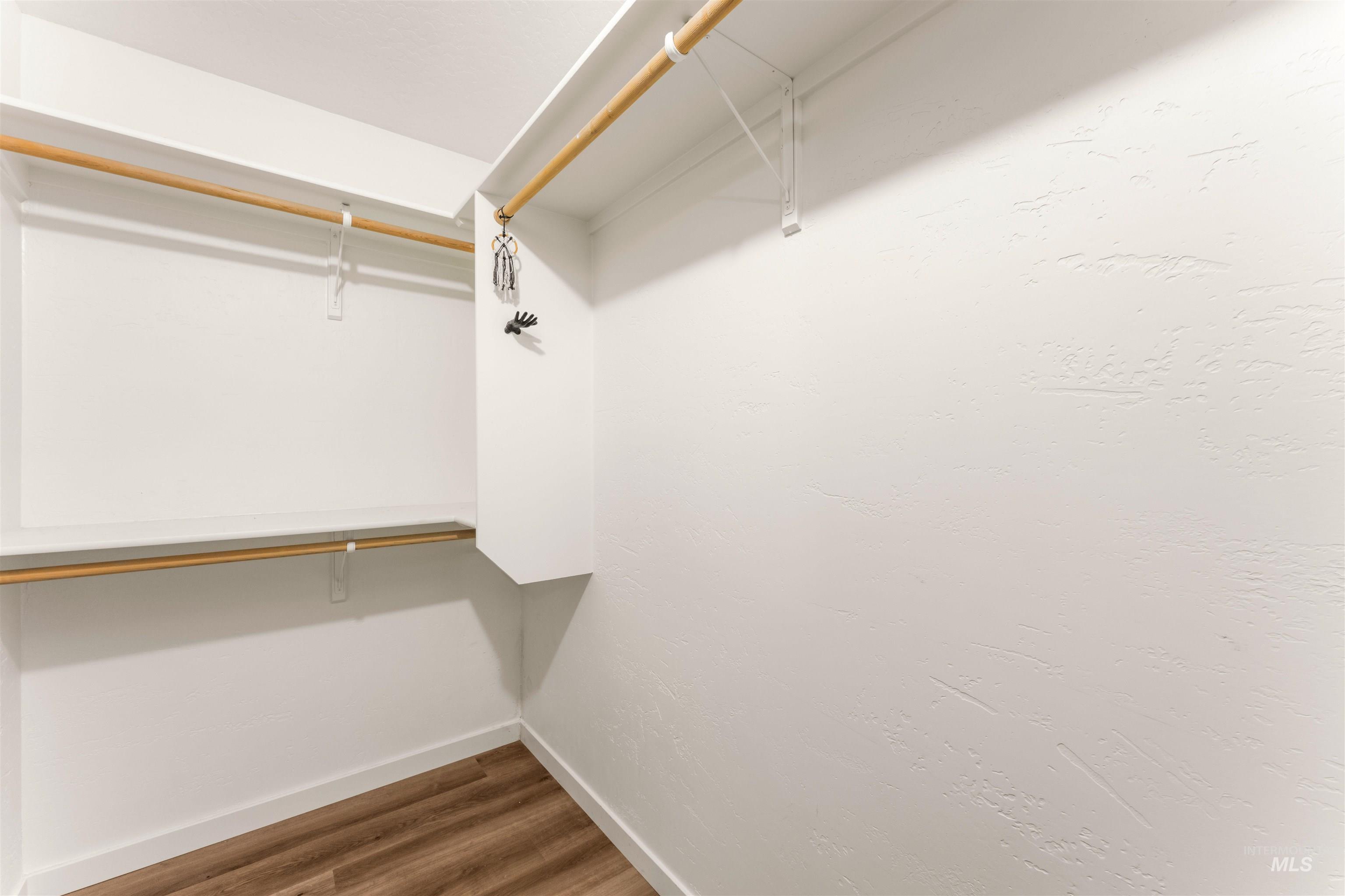 3205 S Malad Dr., Nampa, Idaho 83686, 4 Bedrooms, 2 Bathrooms, Residential For Sale, Price $398,500,MLS 98982362